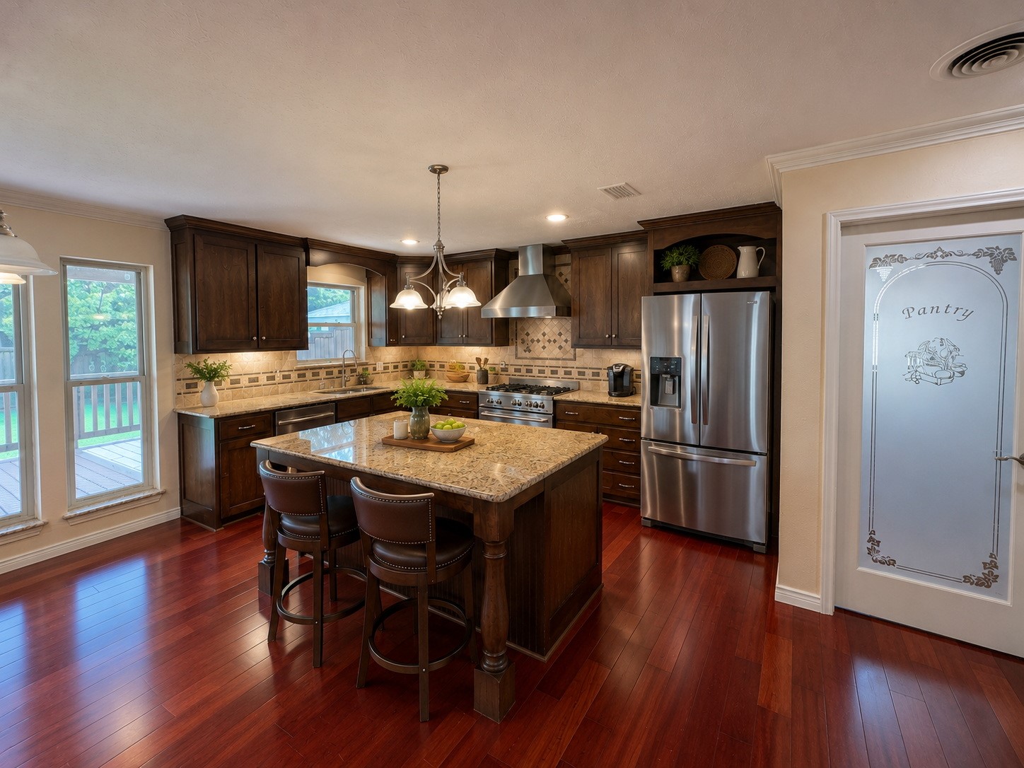 3203 Lemmontree Lane