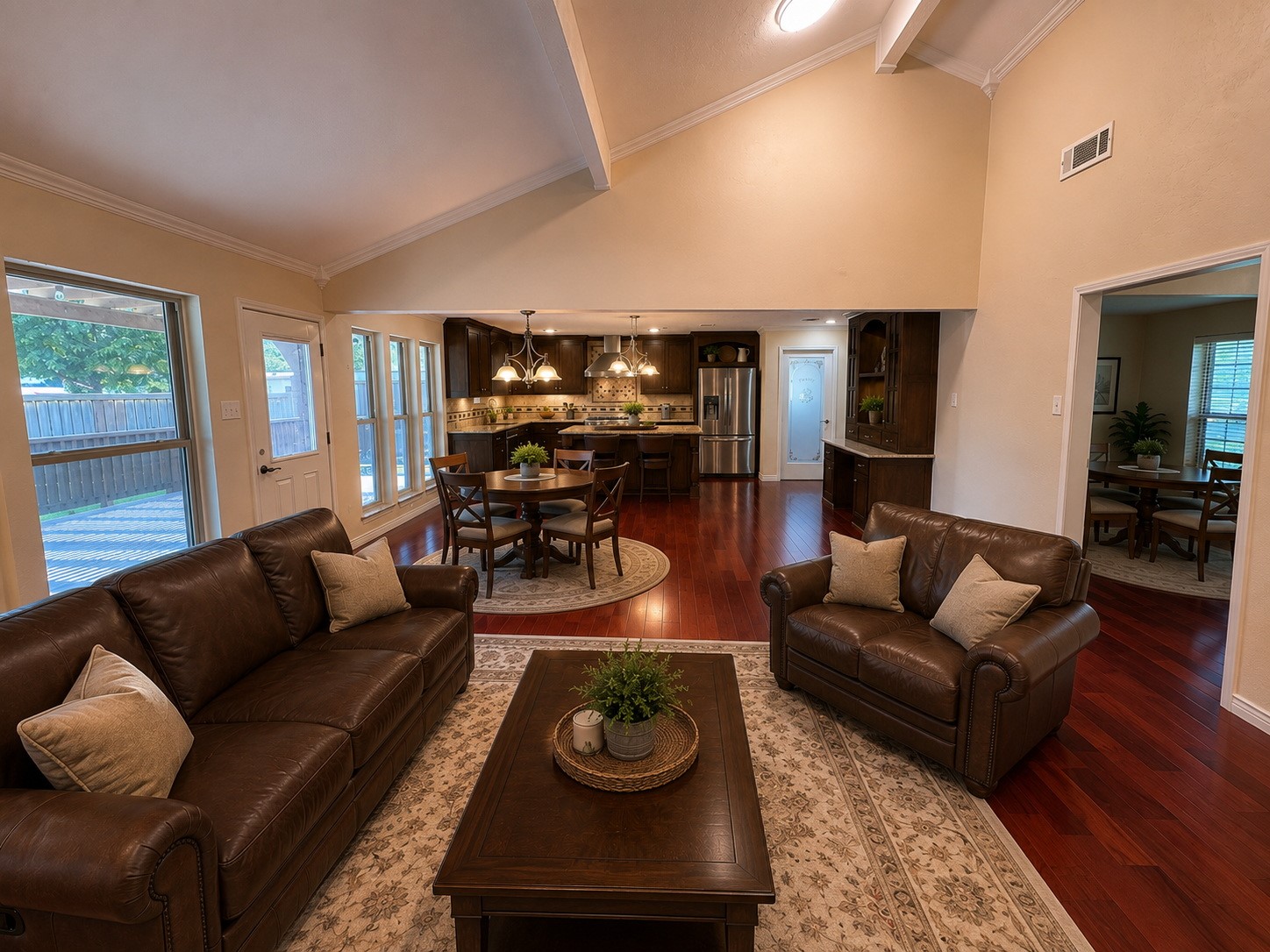 3203 Lemmontree Lane