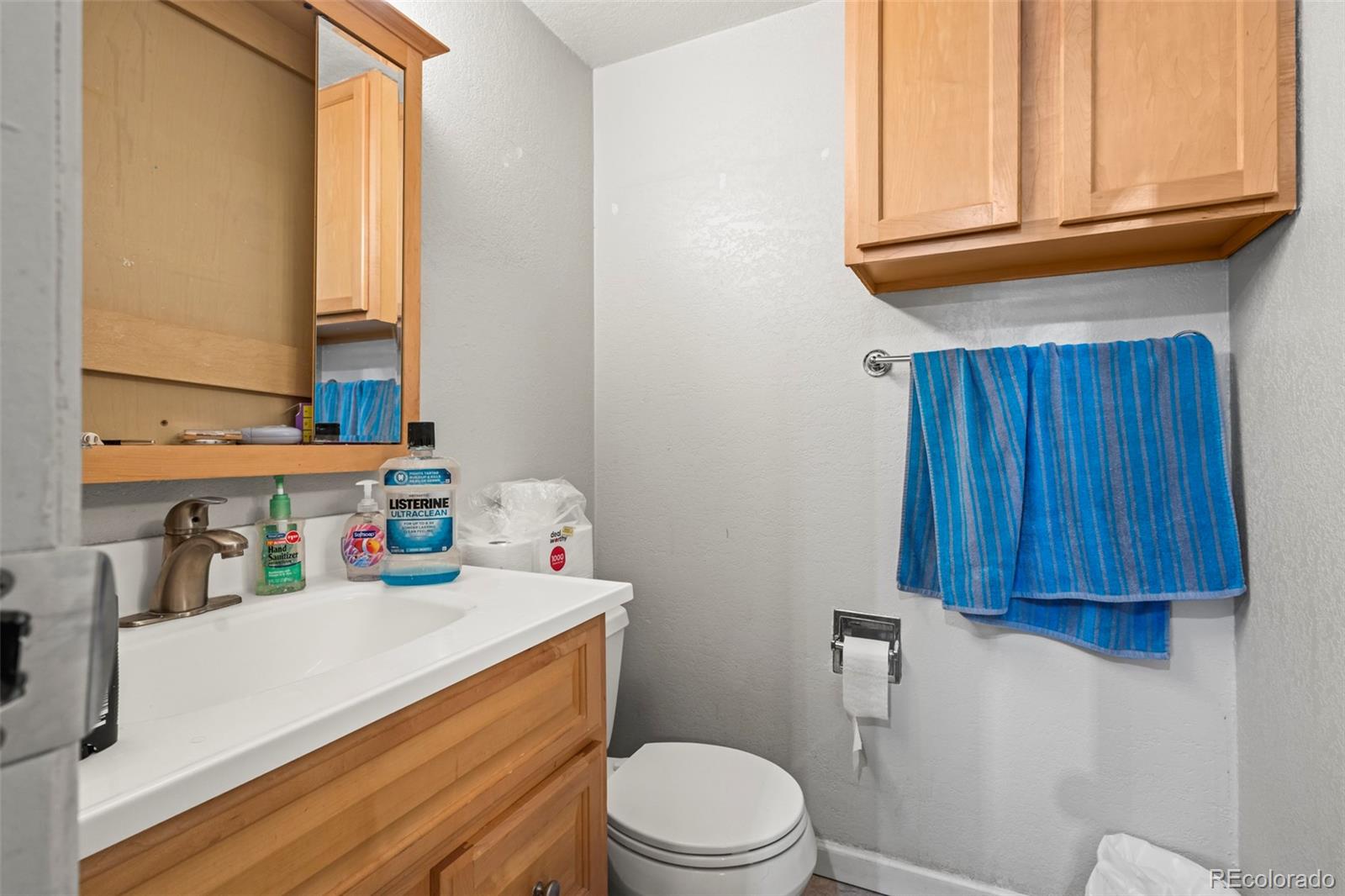 1021 Carr Street Unit: 17