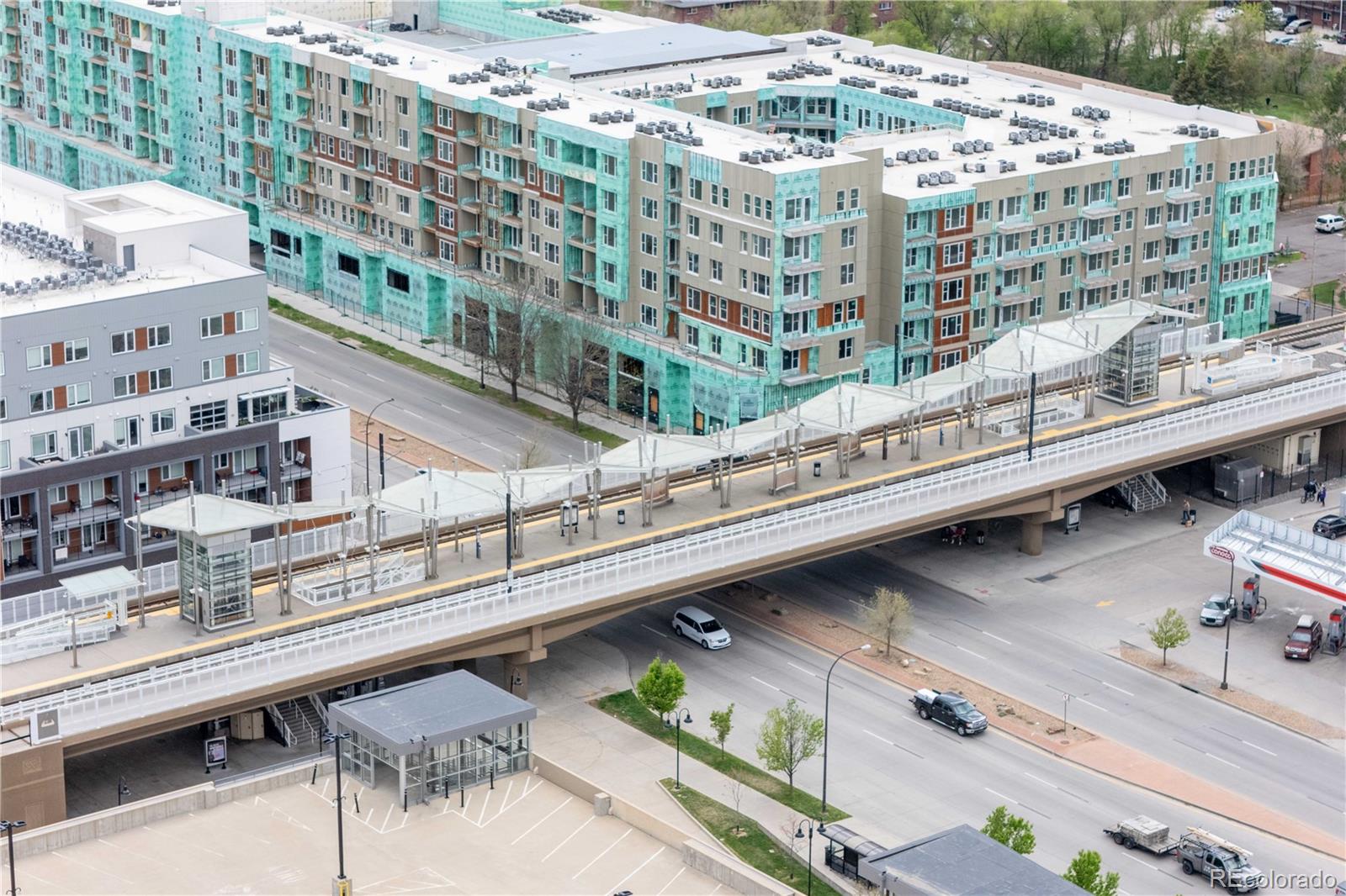 1021 Carr Street Unit: 17