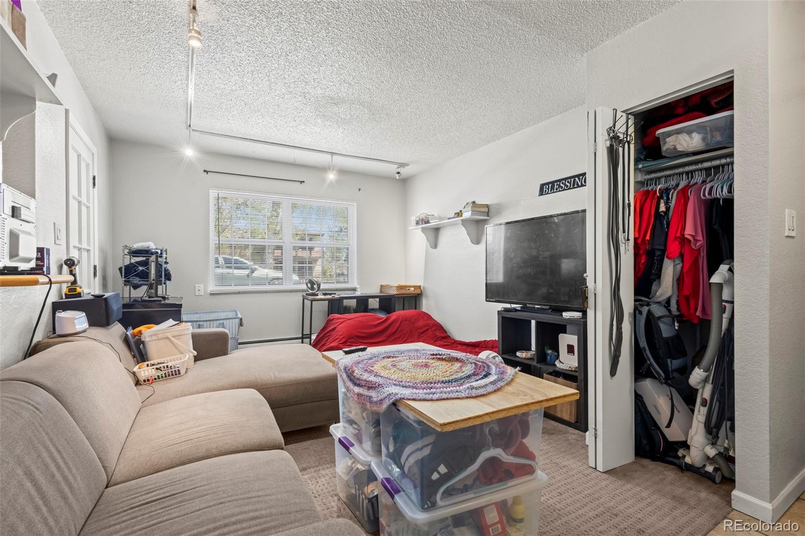 1021 Carr Street Unit: 17