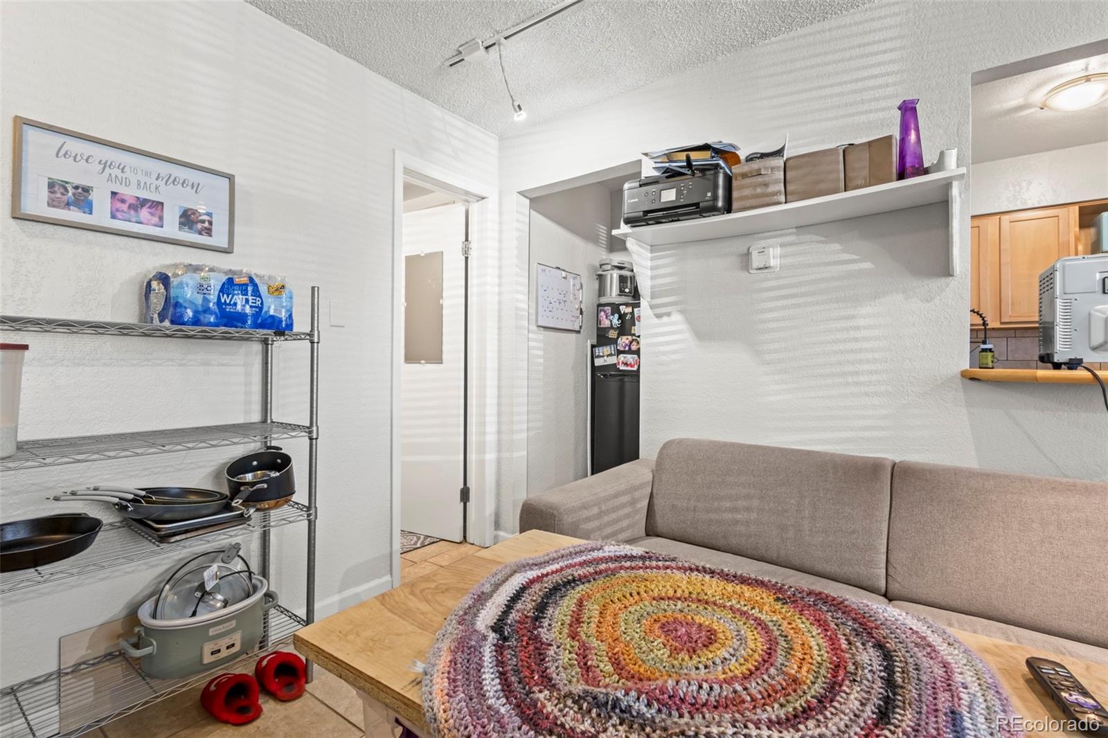 1021 Carr Street Unit: 17