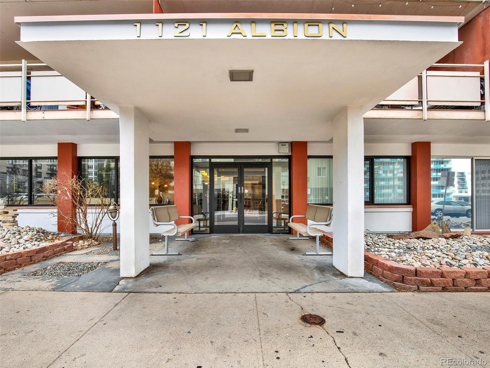 1121 Albion Street Unit: 910