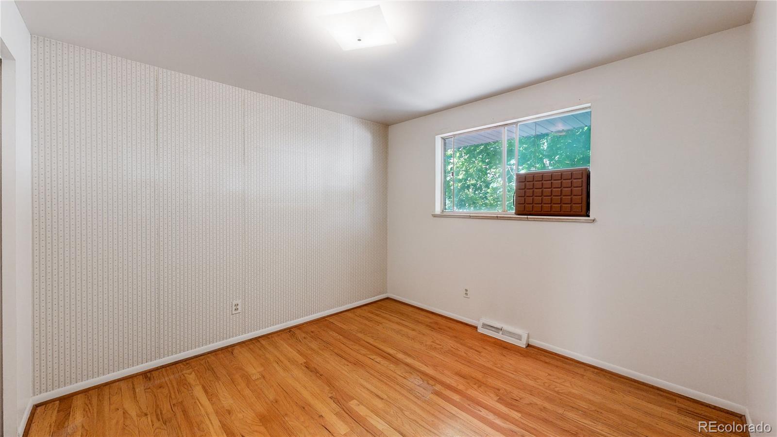 214 Iowa Drive