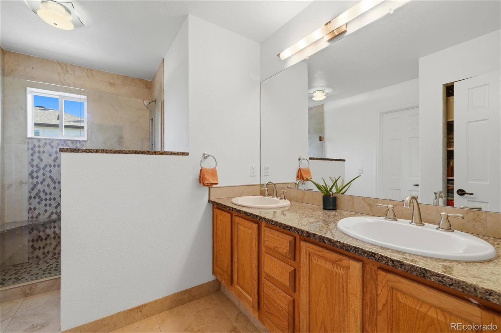 1591 Valley View Court
