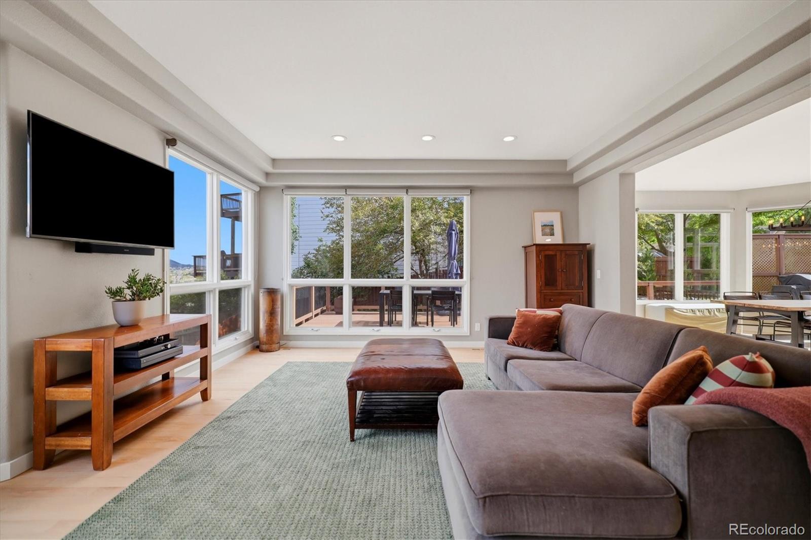 1591 Valley View Court