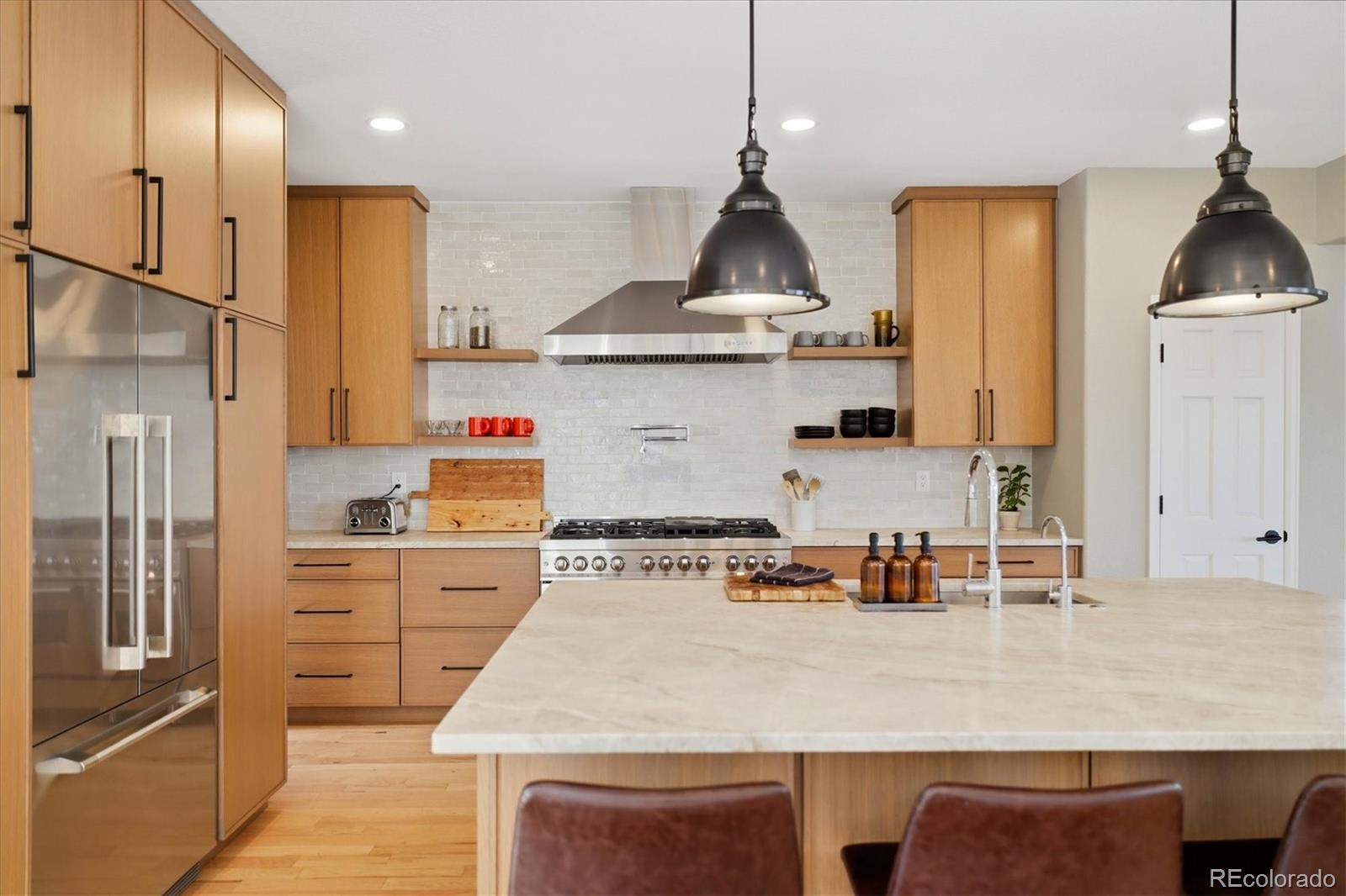1591 Valley View Court