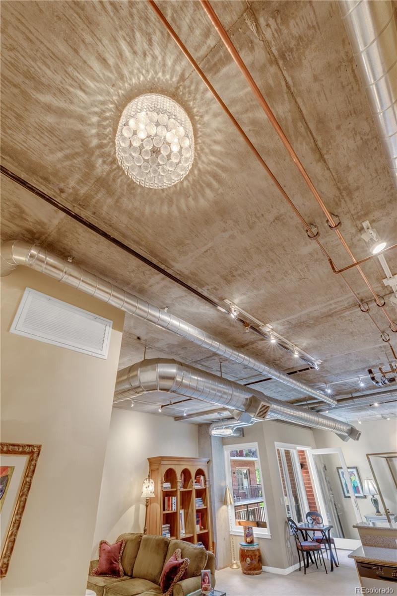 3601 Arapahoe Avenue Unit: 221