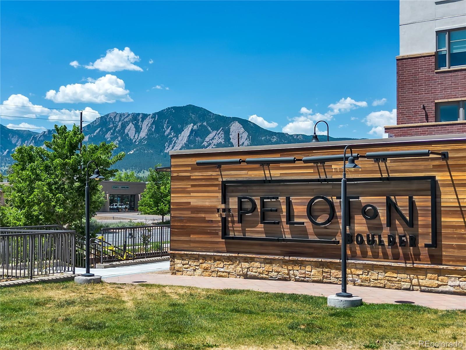 3601 Arapahoe Avenue Unit: 221