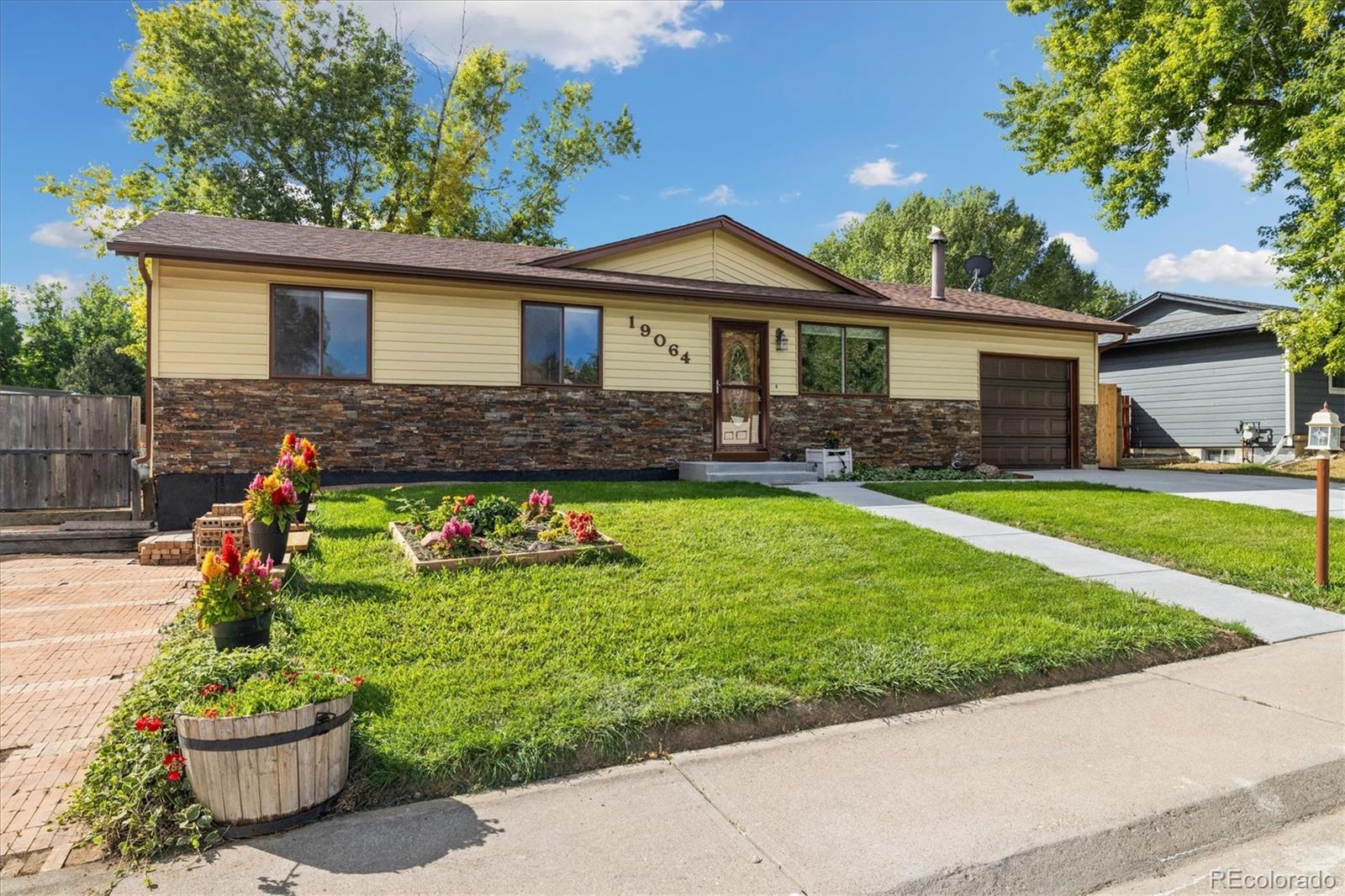 19064 W 61st Place