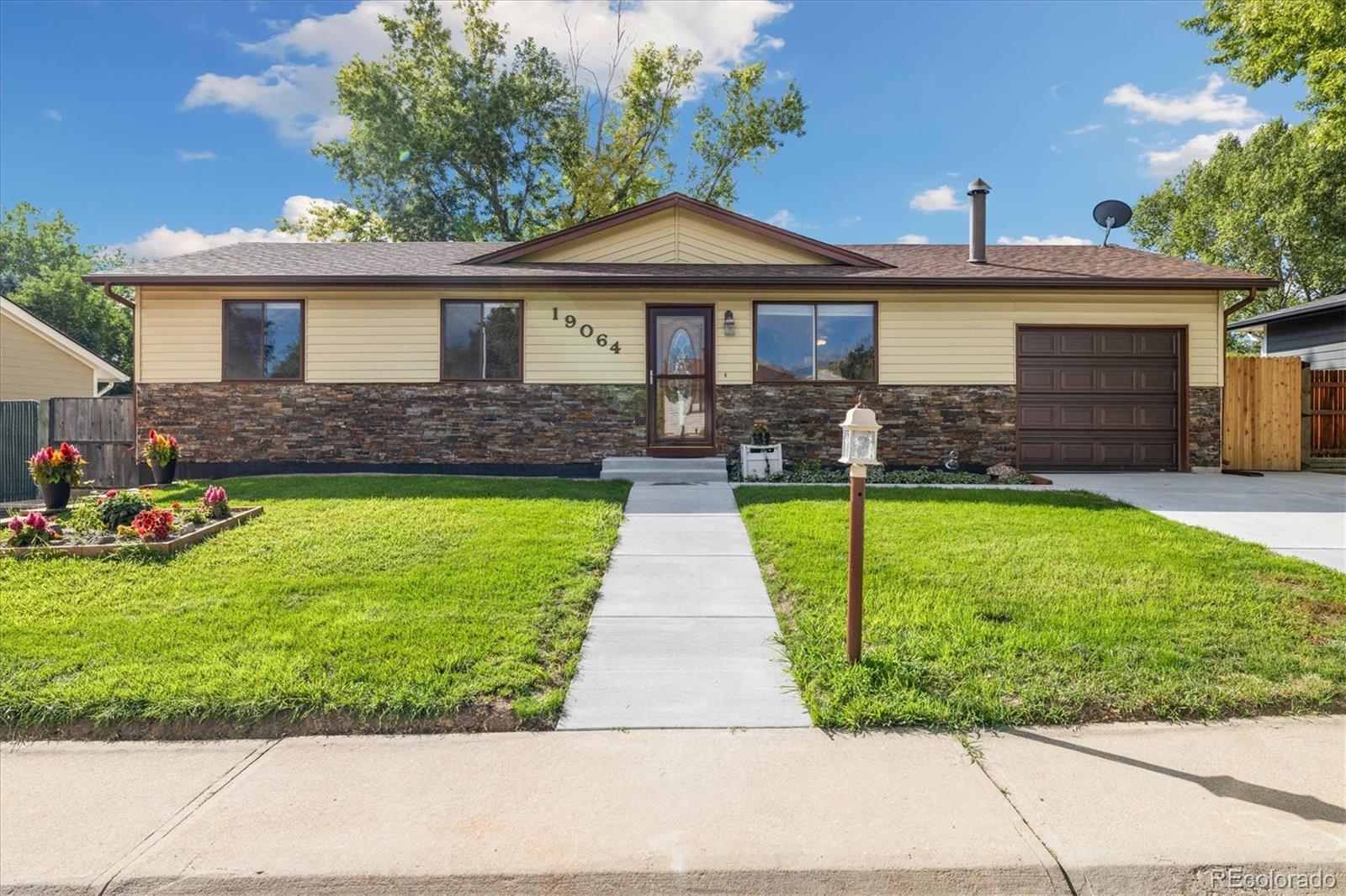 19064 W 61st Place