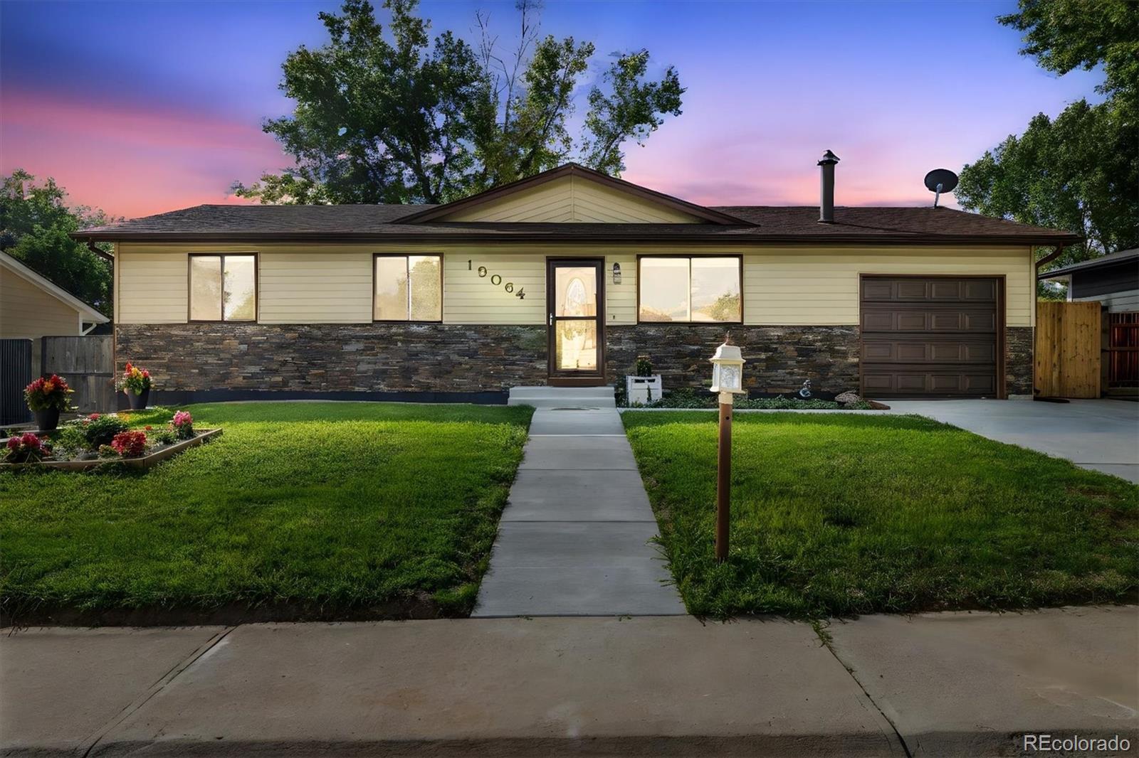 19064 W 61st Place
