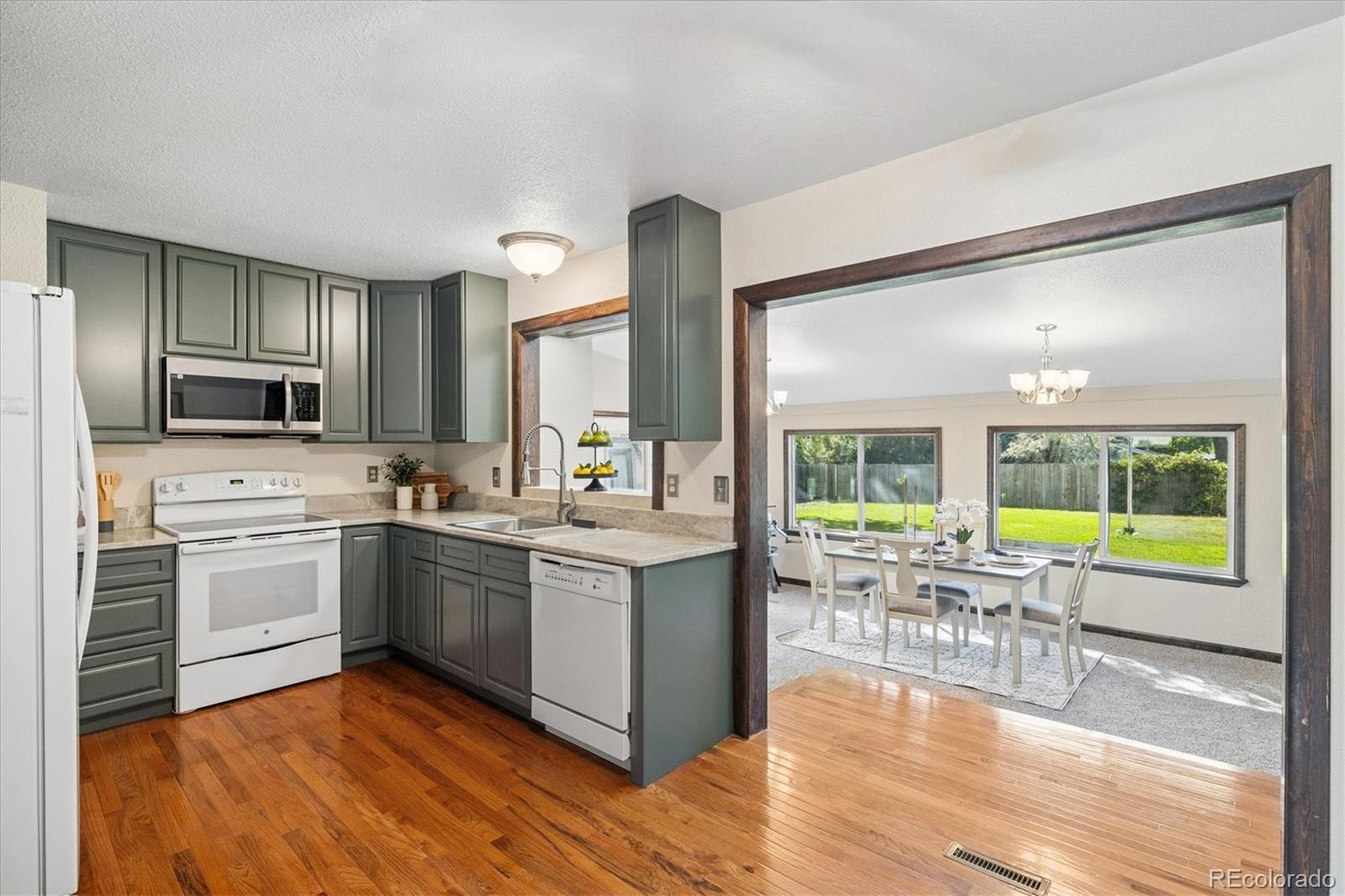 19064 W 61st Place