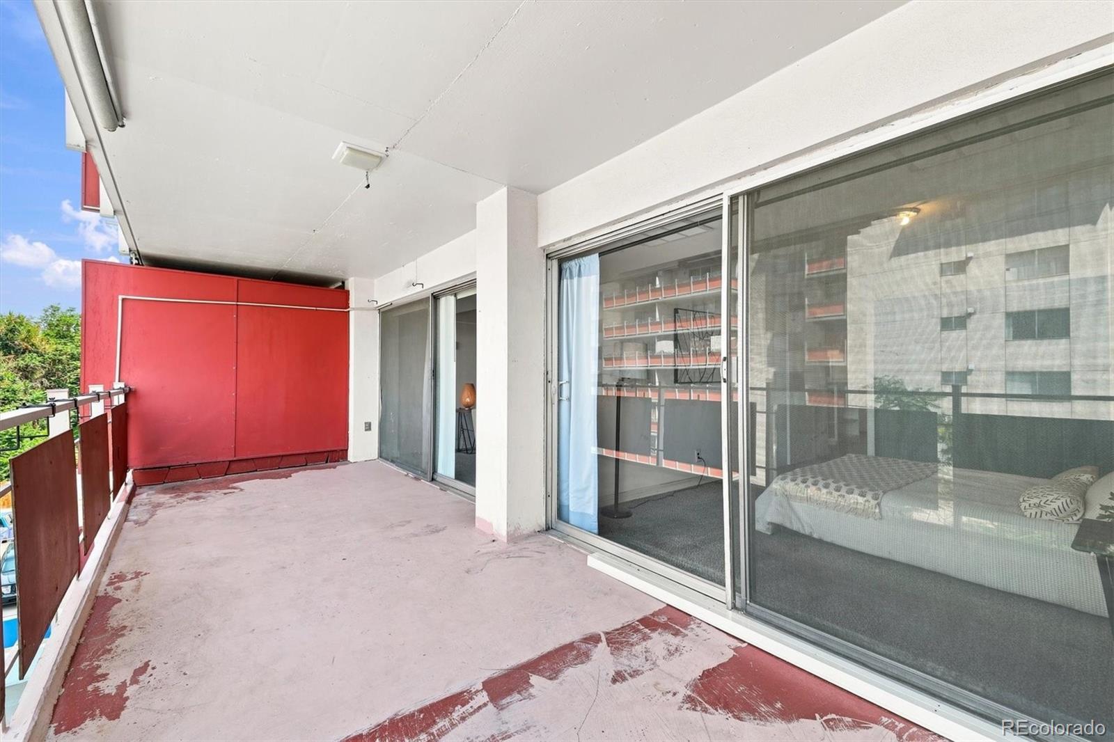 1121 Albion Street Unit: 405