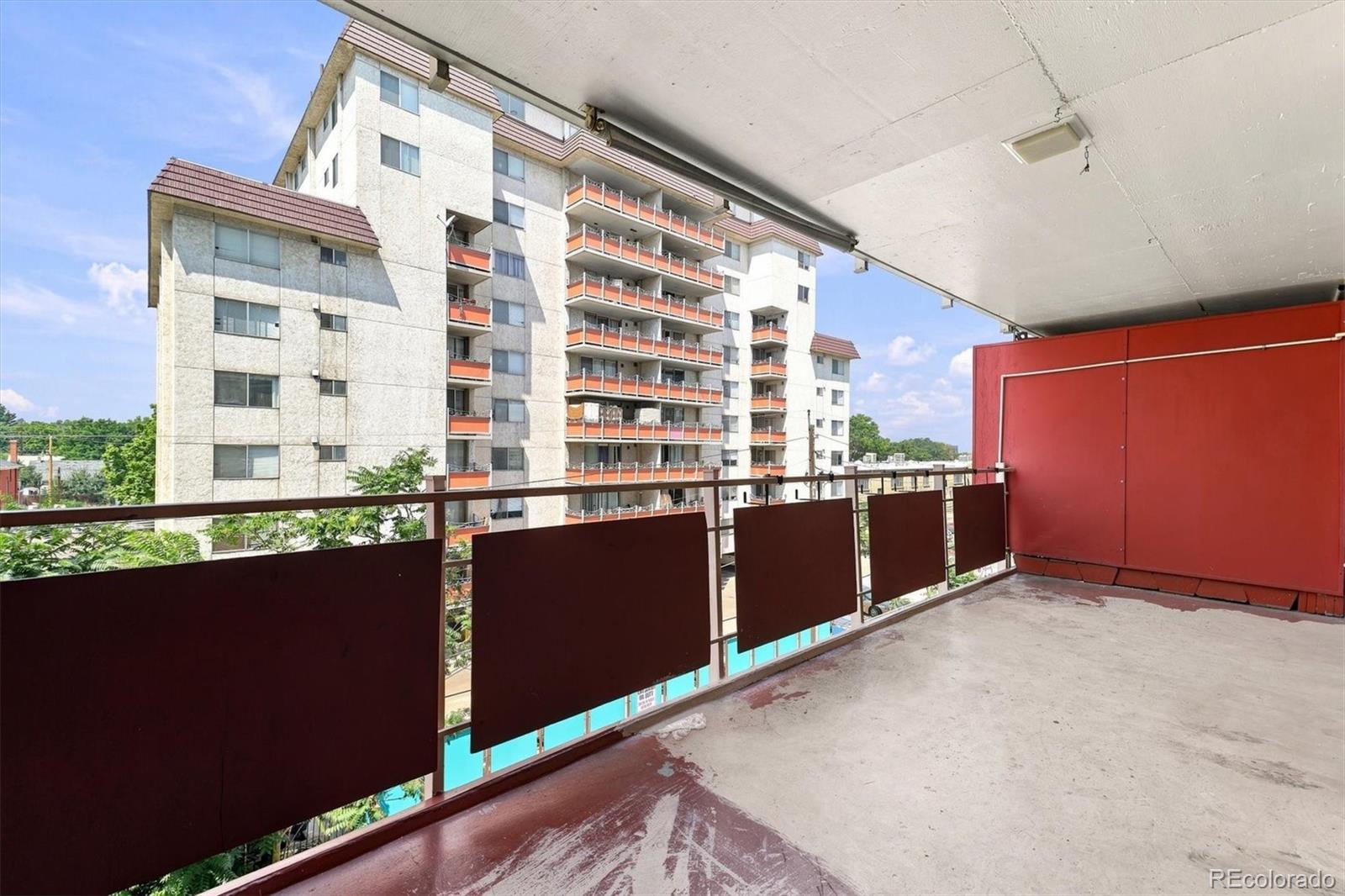 1121 Albion Street Unit: 405