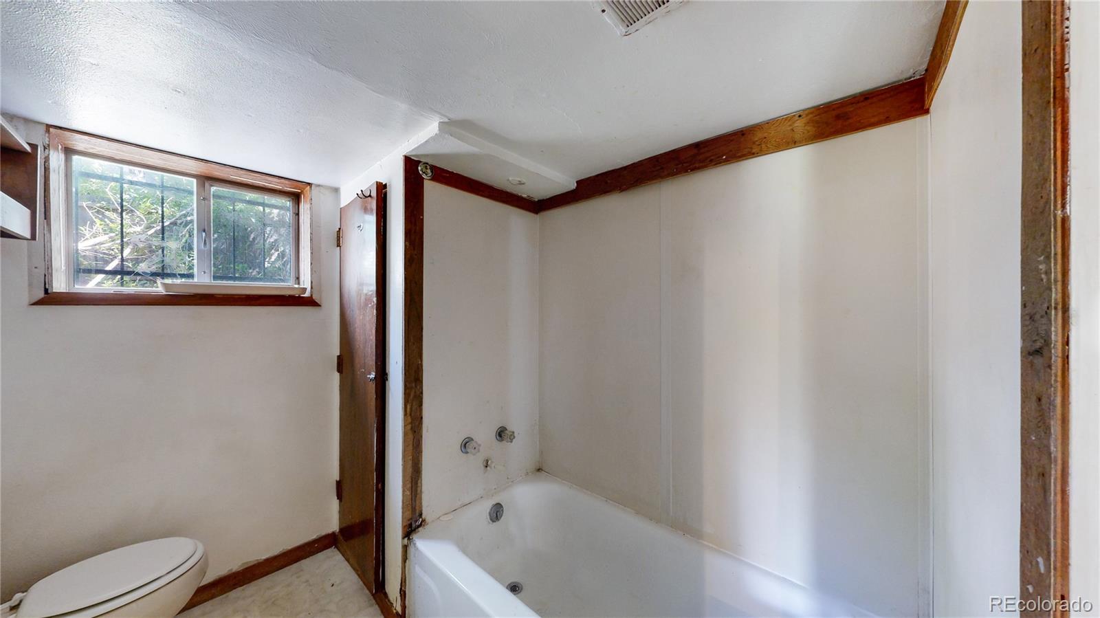 855 Noble Court