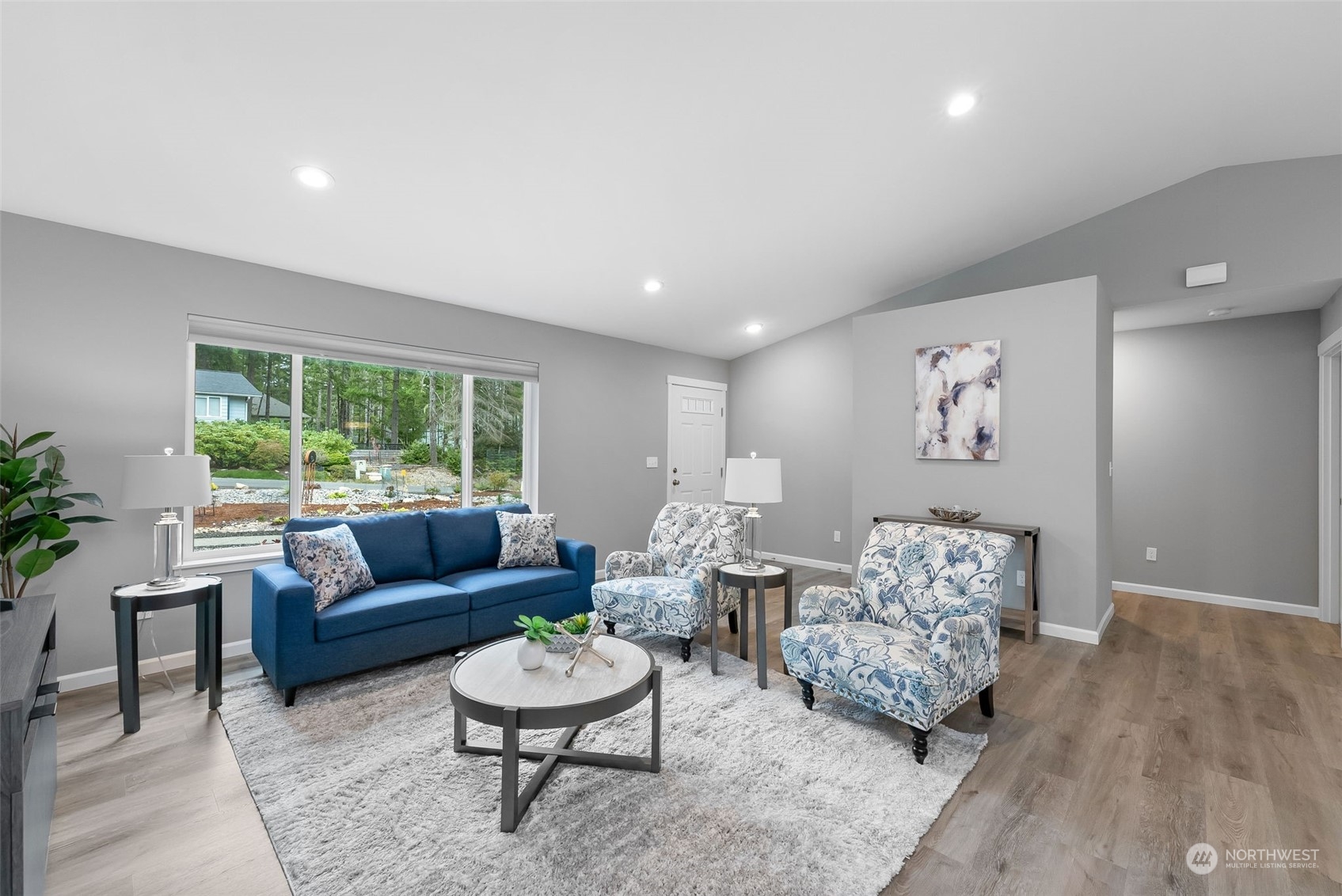 20 E Blackberry Lane