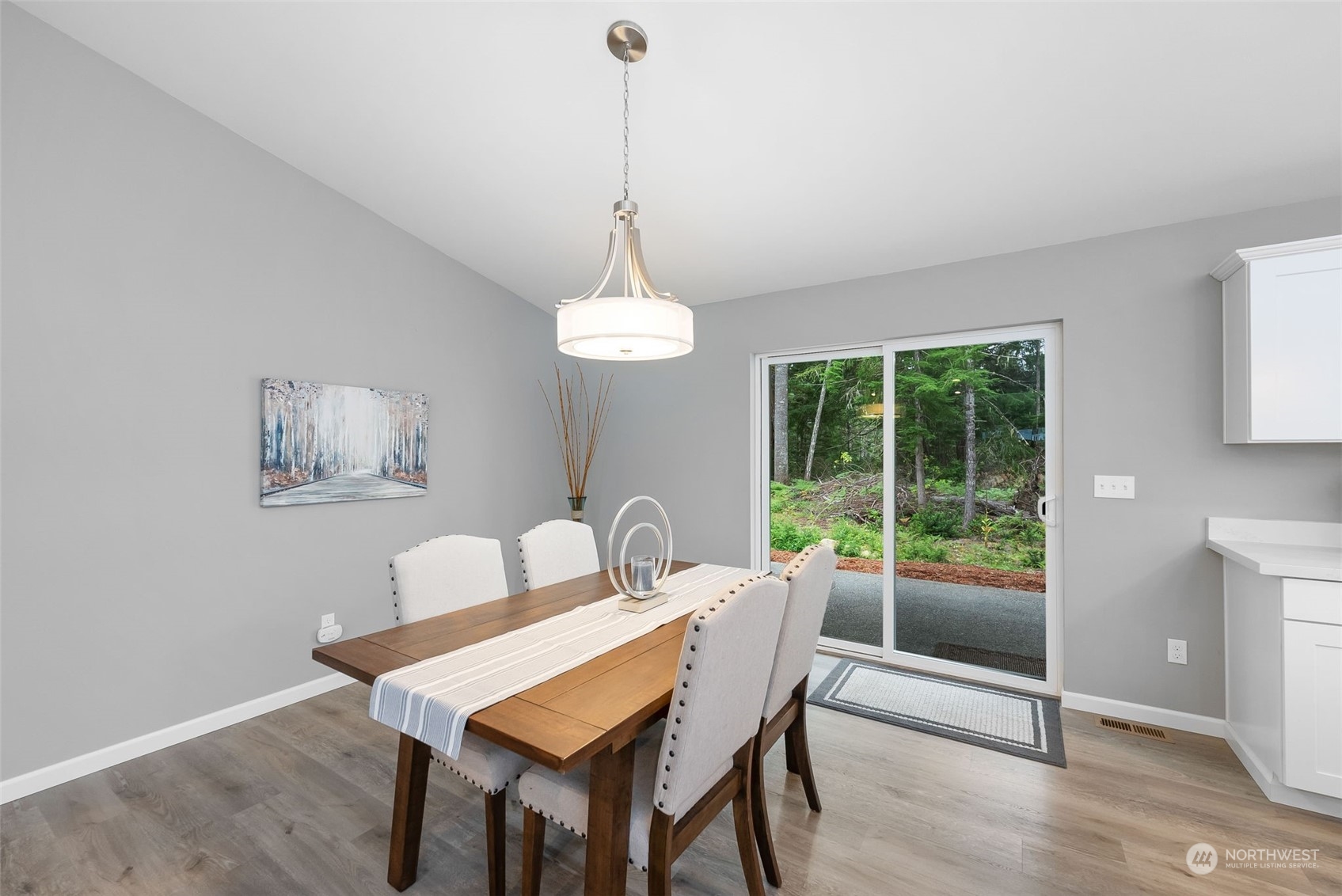 20 E Blackberry Lane