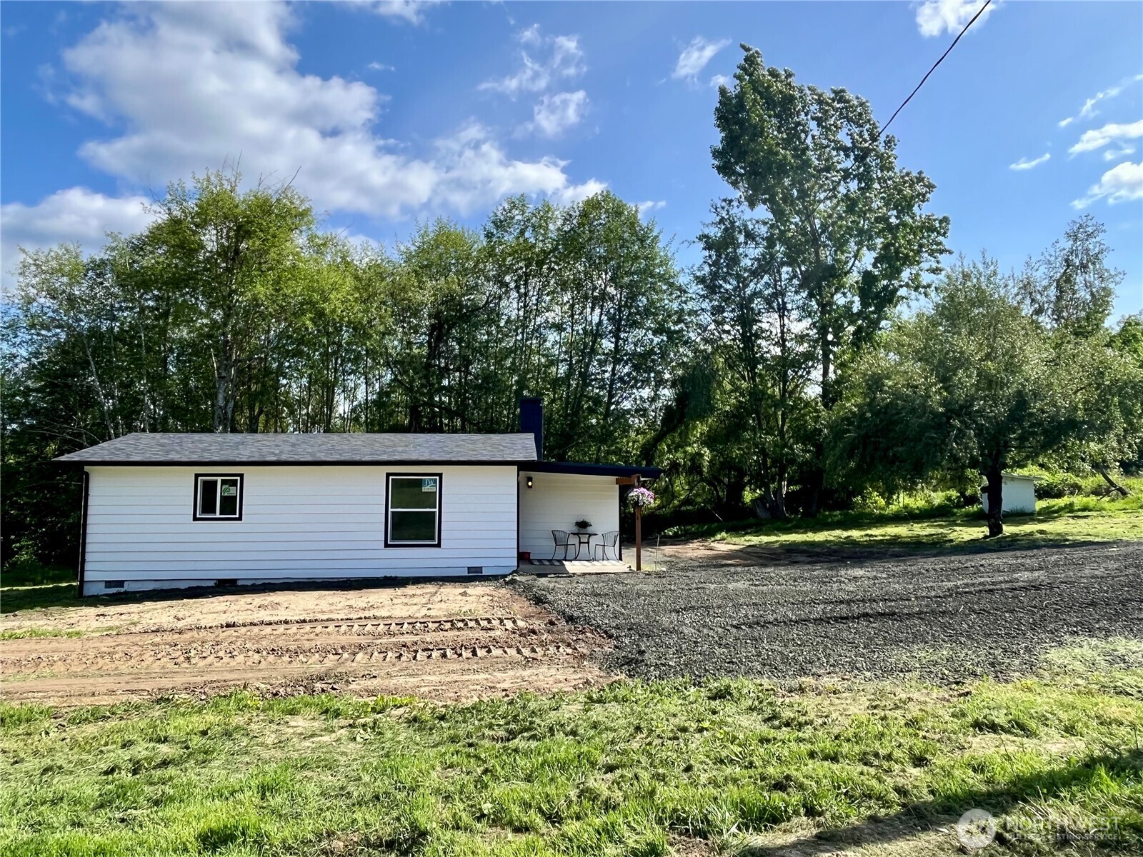 41 E Agate Loop Road