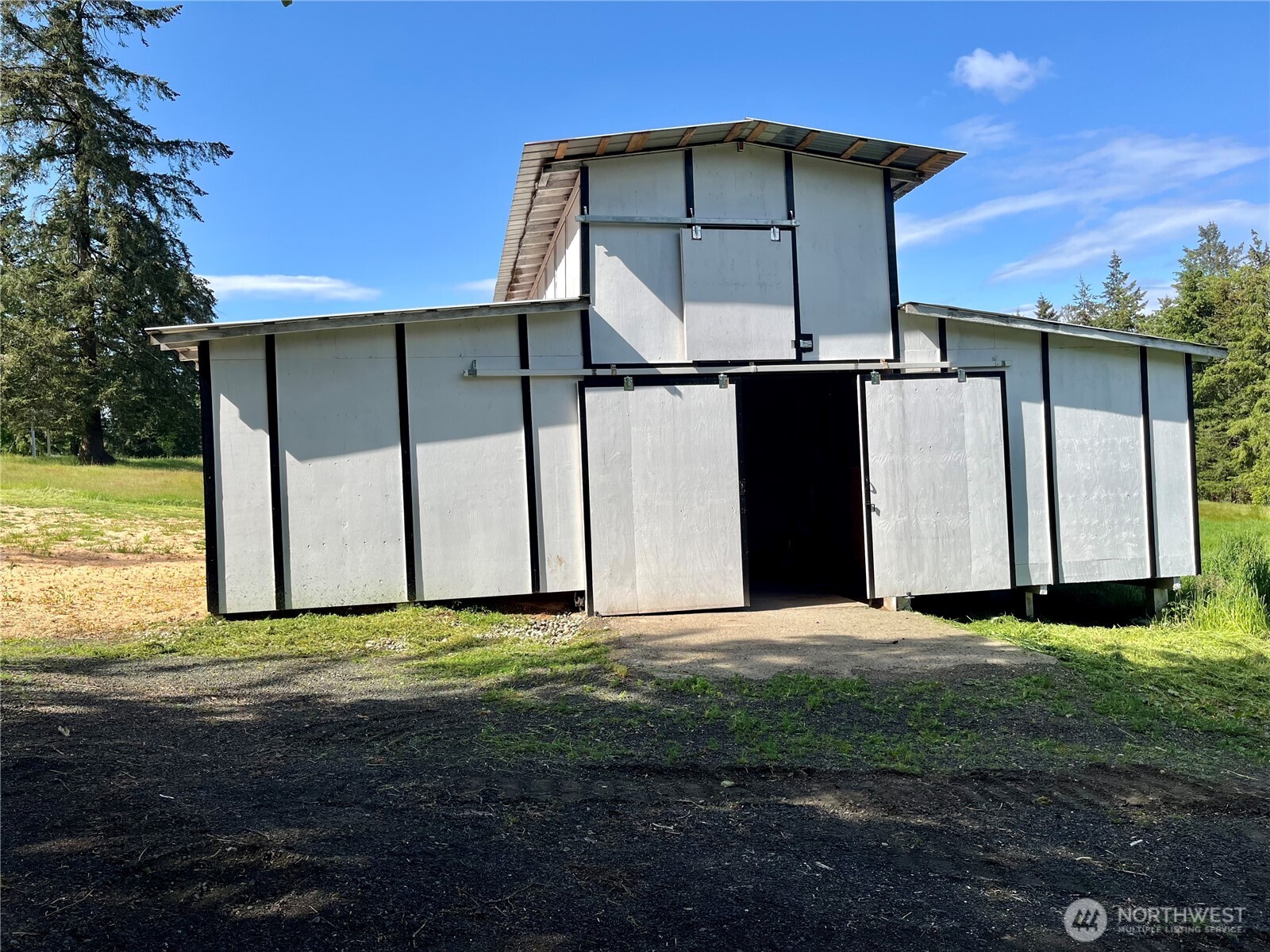 41 E Agate Loop Road