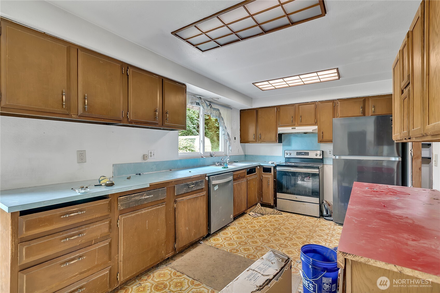 567 NE Cottonwood Drive