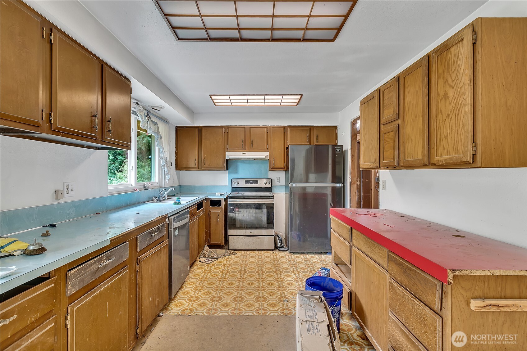 567 NE Cottonwood Drive