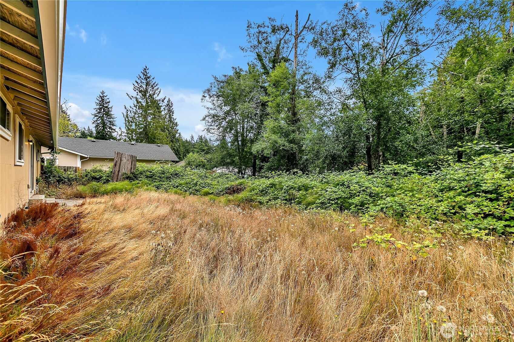 567 NE Cottonwood Drive