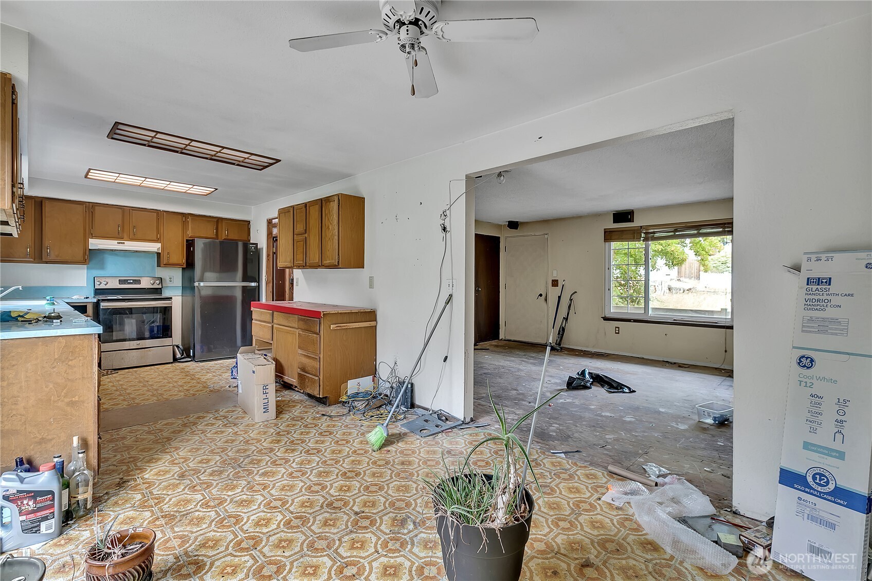 567 NE Cottonwood Drive