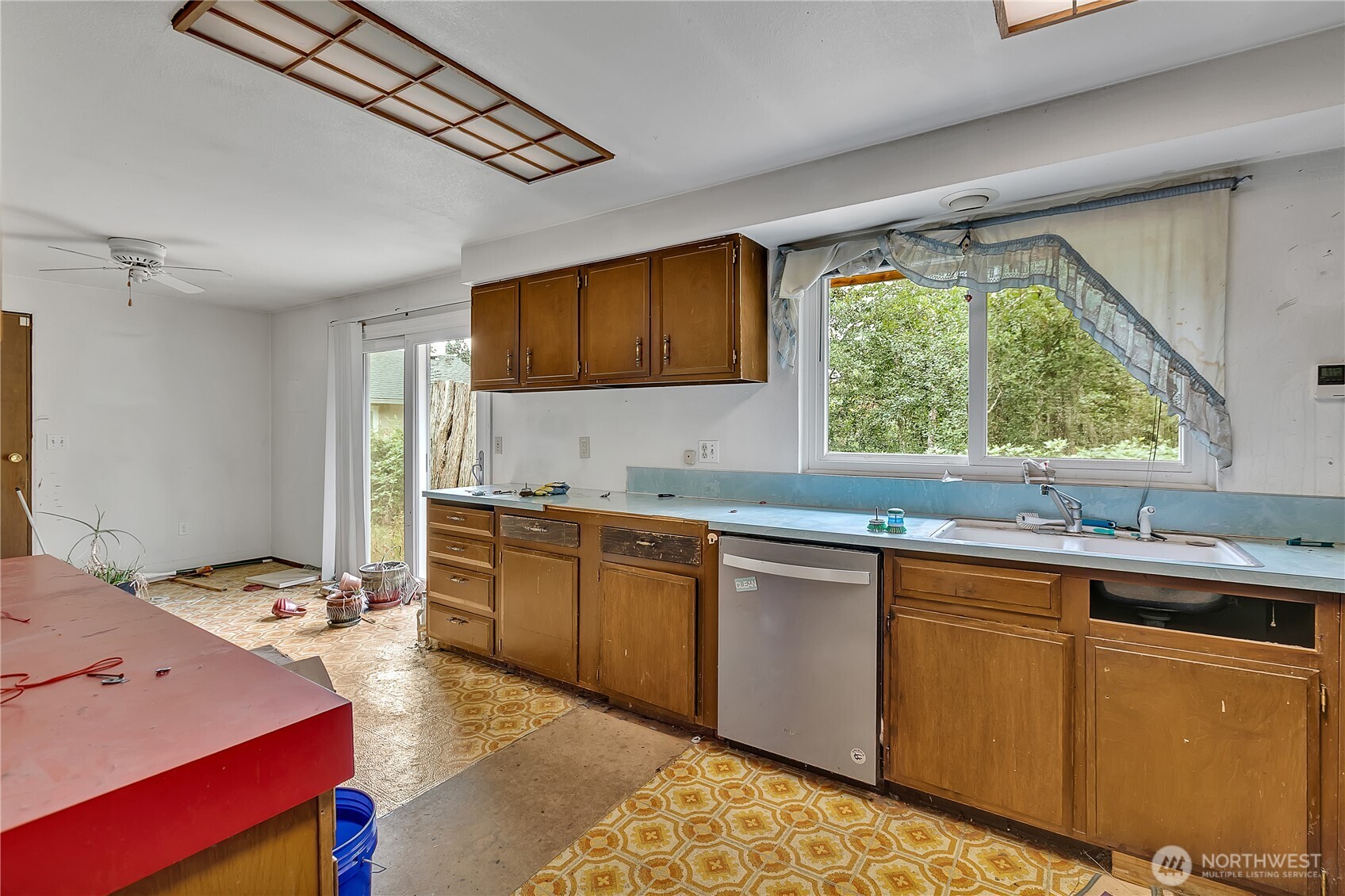 567 NE Cottonwood Drive