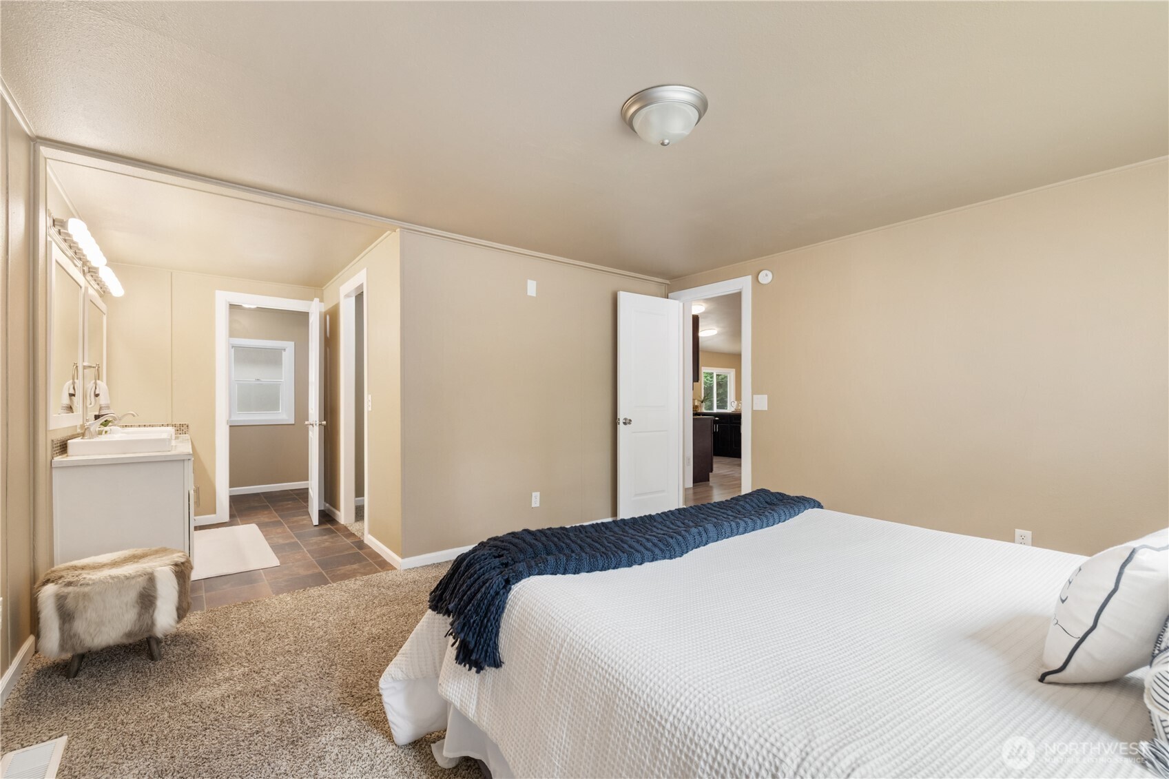 14211 134th Street NW