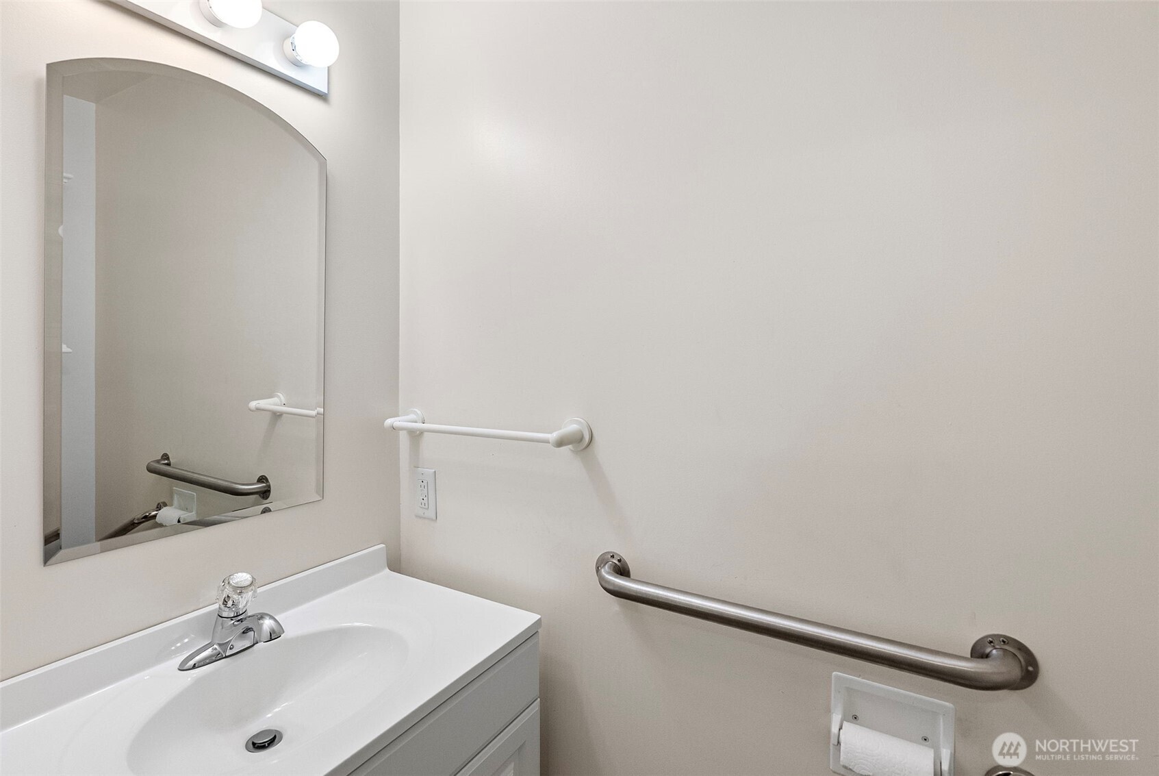 3450 Foxwood Drive SE