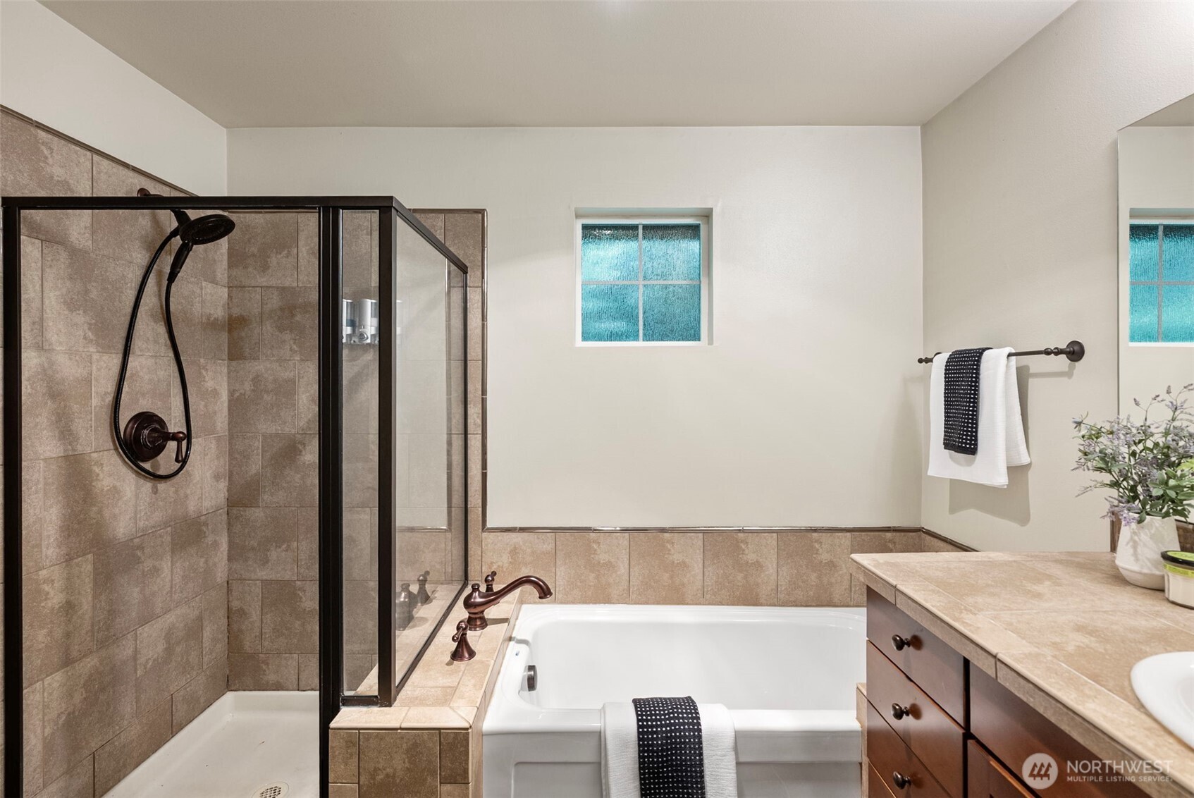 19439 1st Avenue S Unit: F2