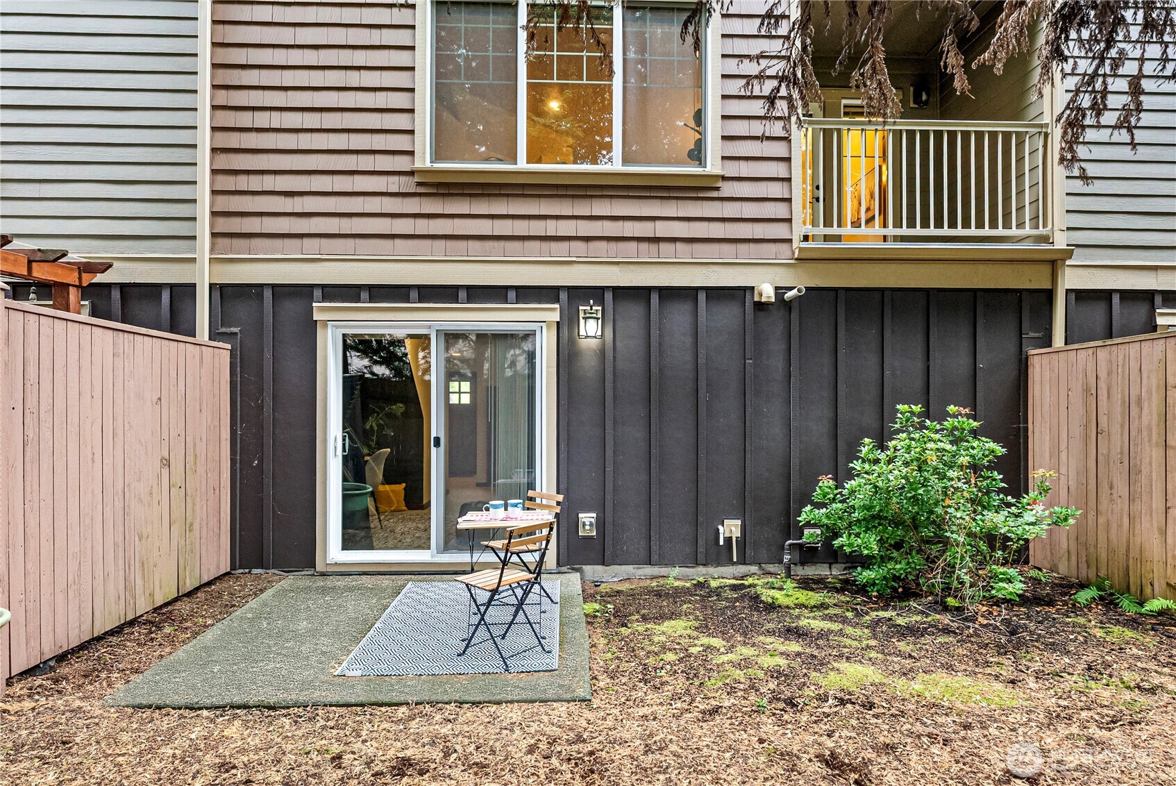 19439 1st Avenue S Unit: F2