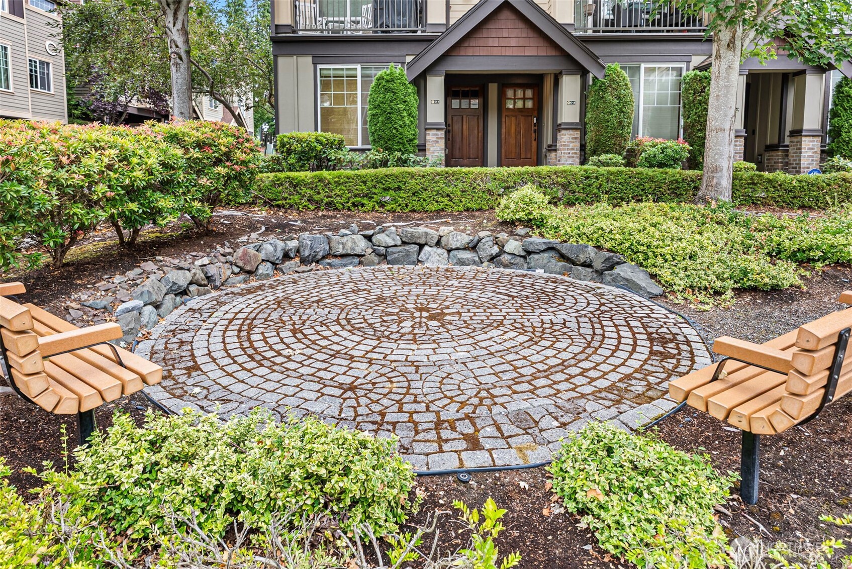 19439 1st Avenue S Unit: F2