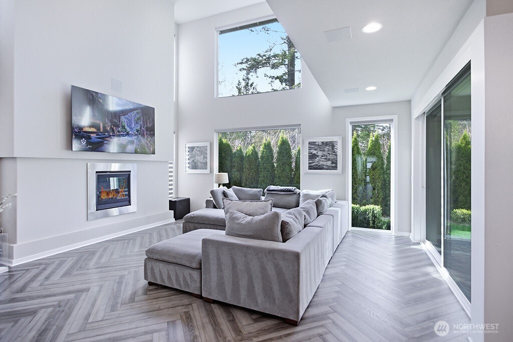 2520 Vardon Circle SW