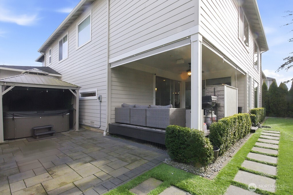 2520 Vardon Circle SW