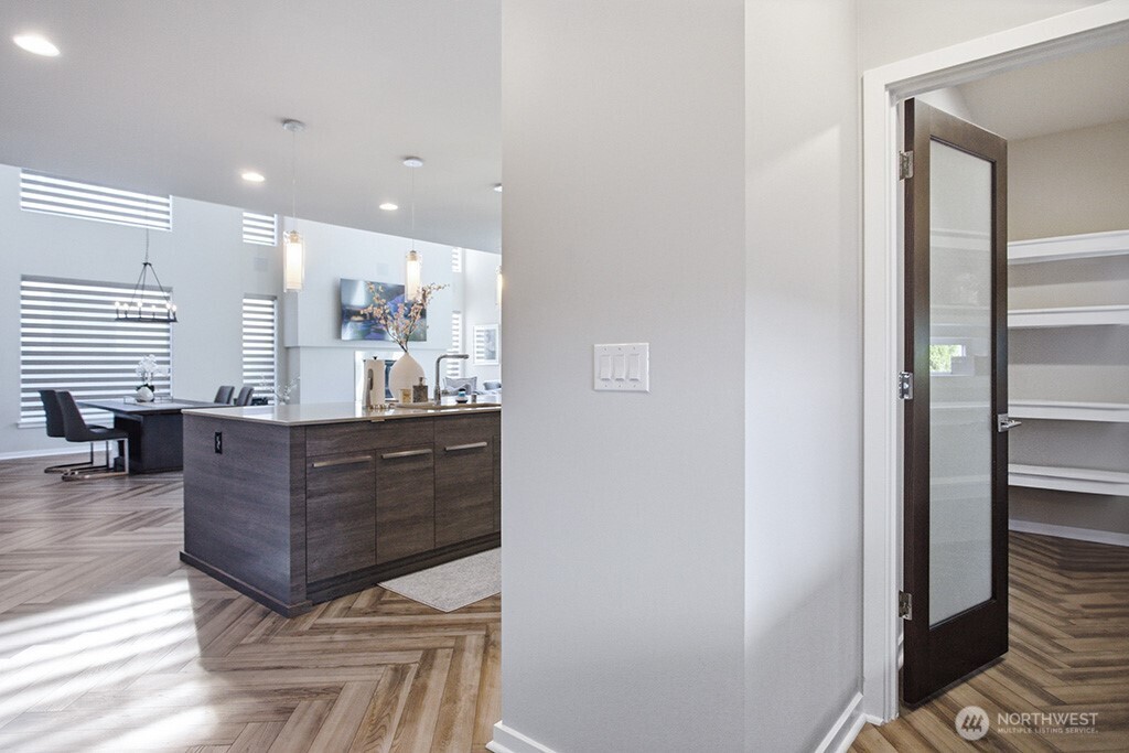 2520 Vardon Circle SW