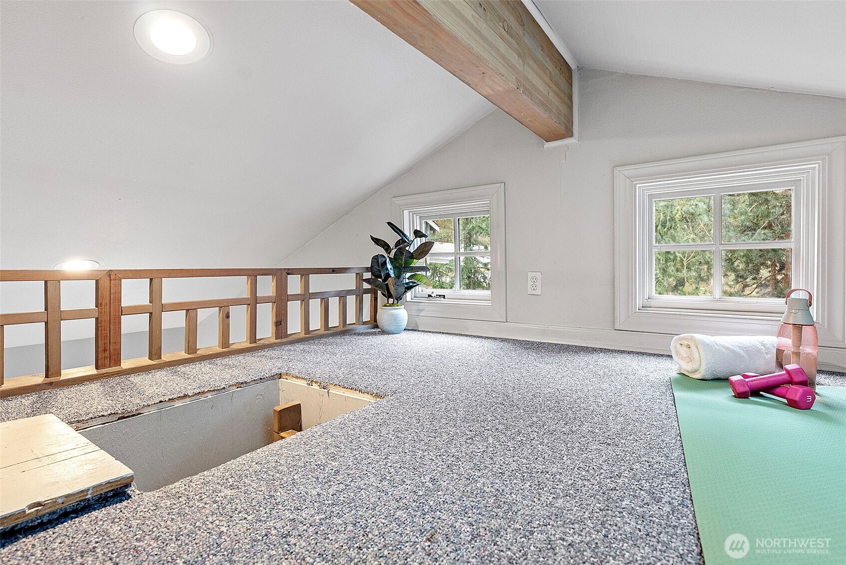 13095 Lake Shore Drive NW