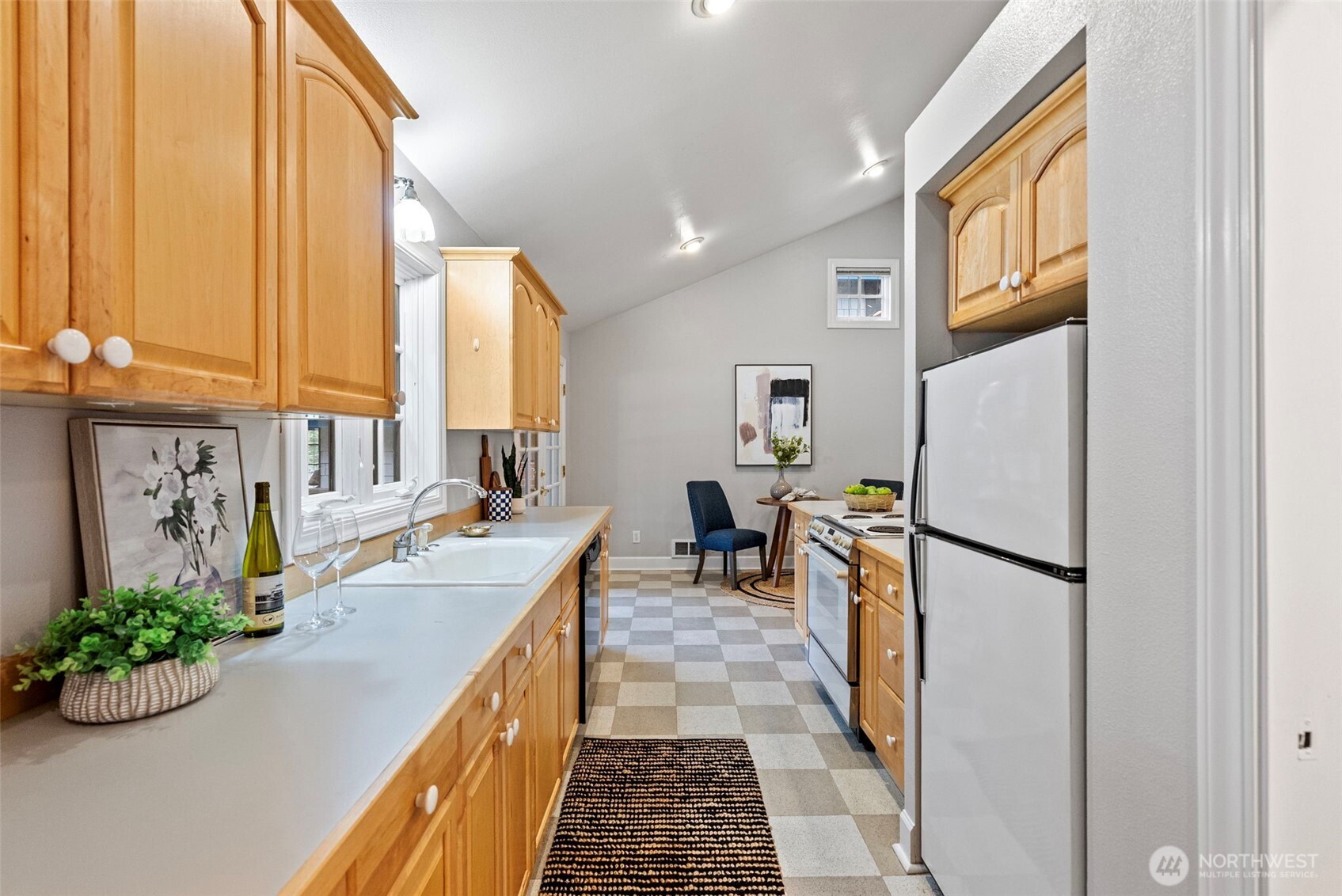 13095 Lake Shore Drive NW