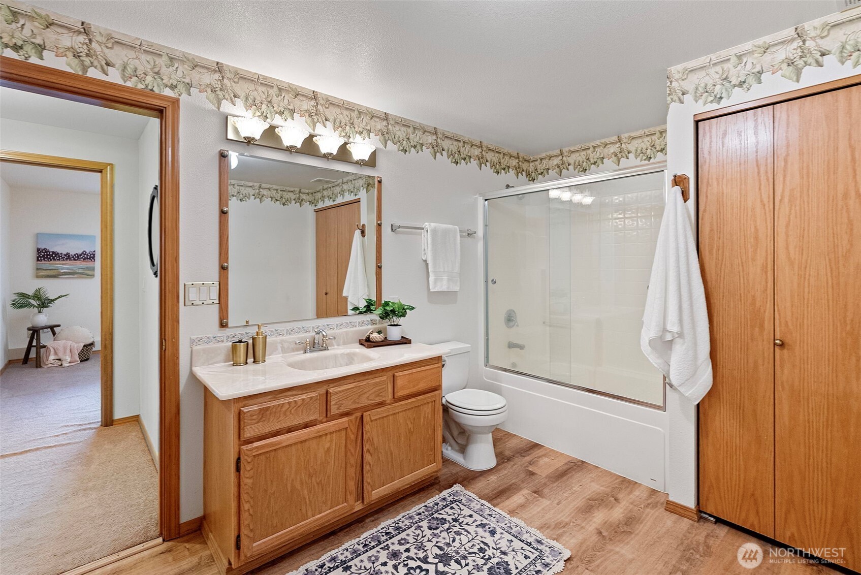 7331 E Center Street