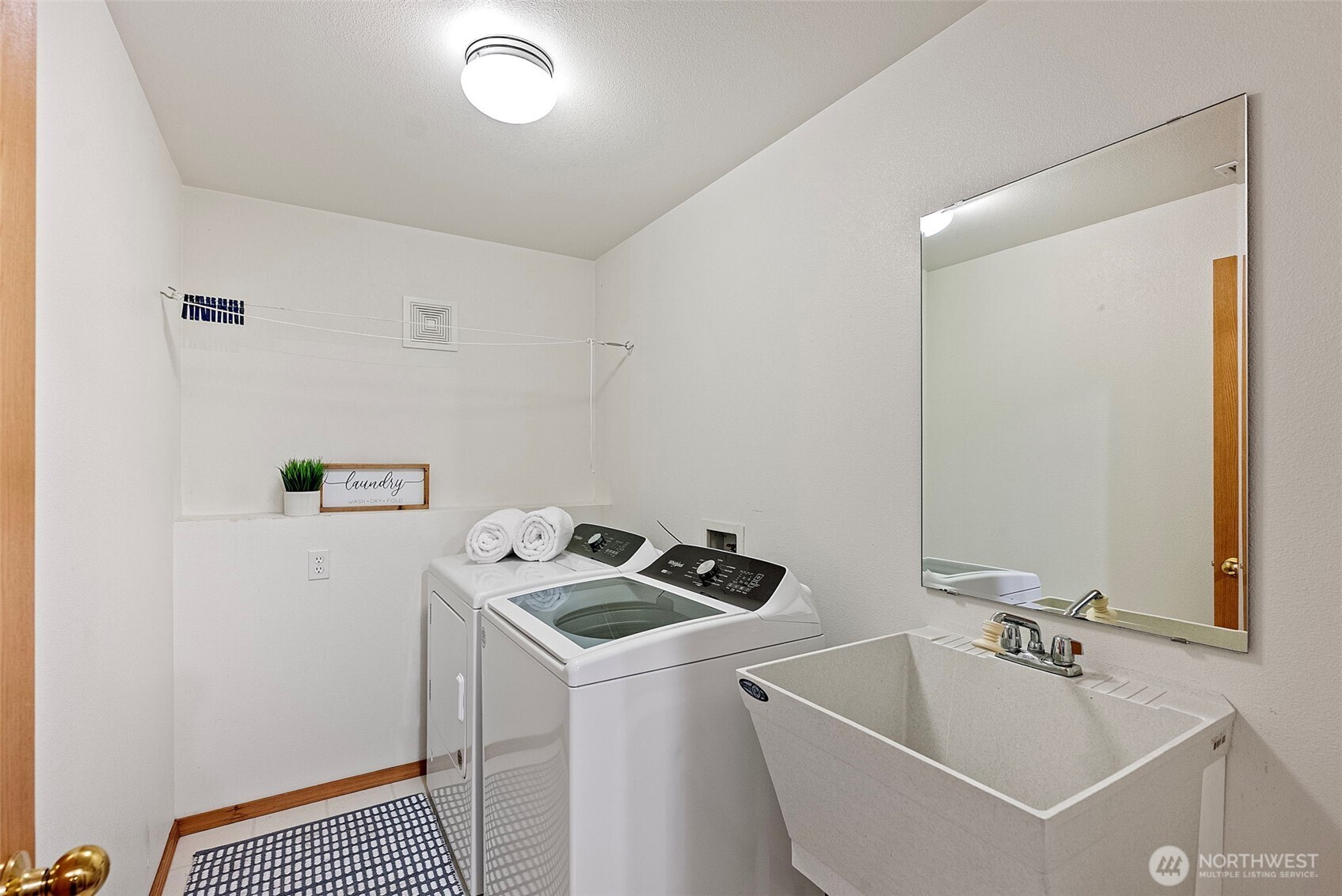 7331 E Center Street