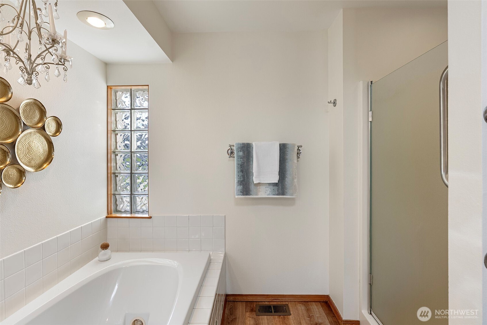 7331 E Center Street