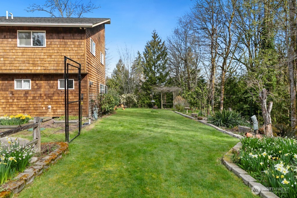 951 Higher Ground Lane