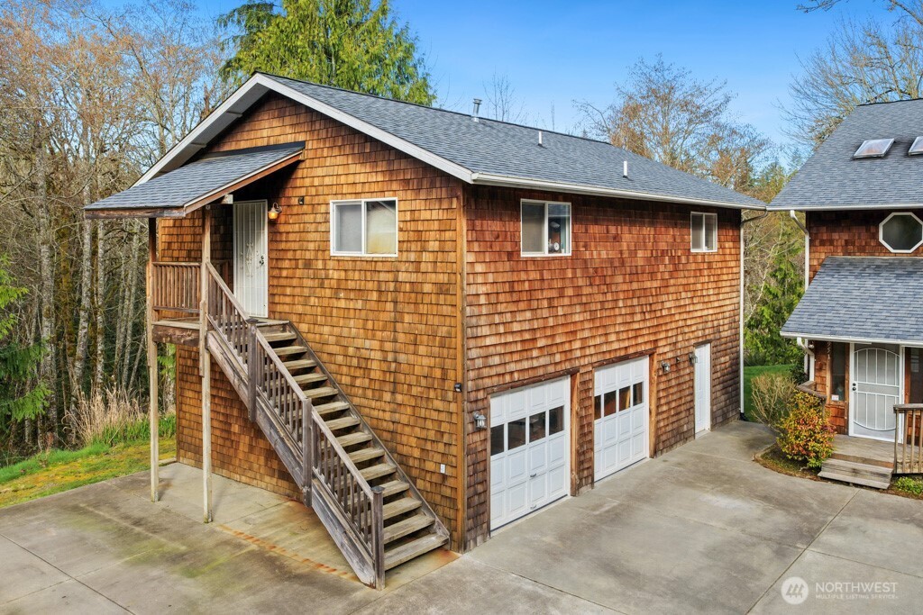 951 Higher Ground Lane