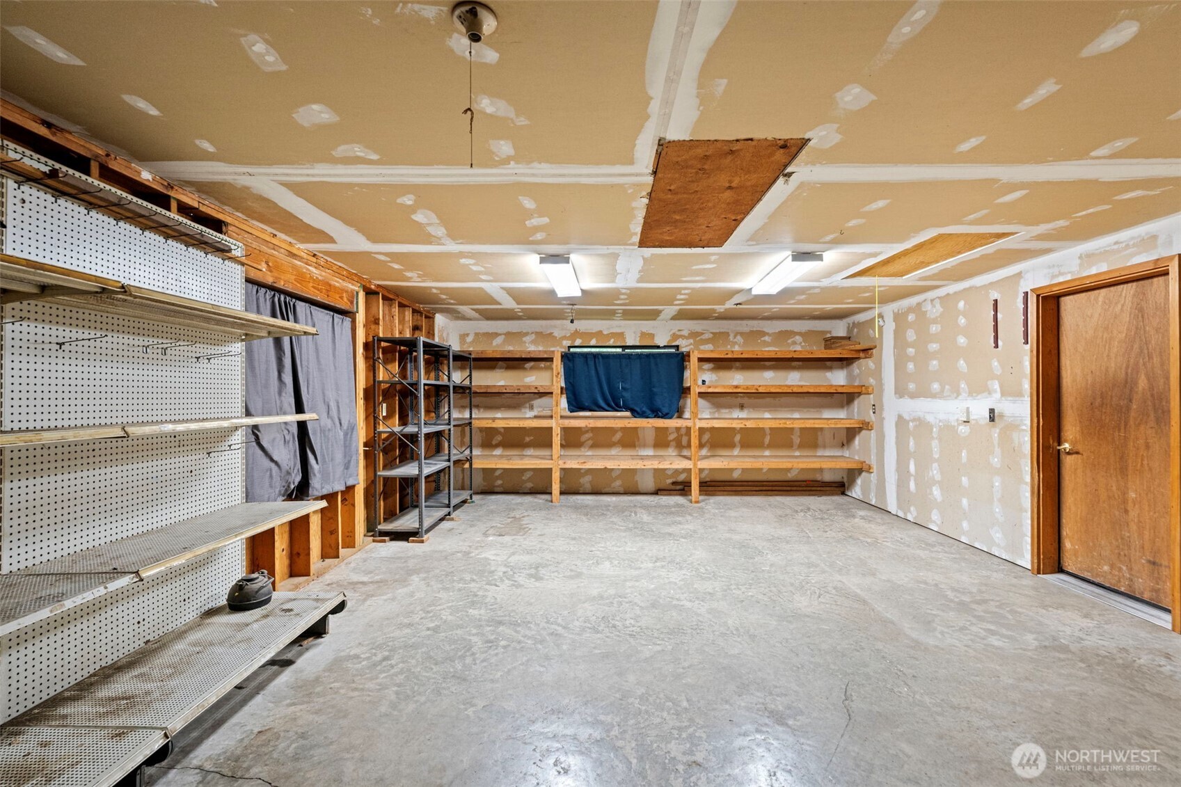 1376 Higher Ground Lane