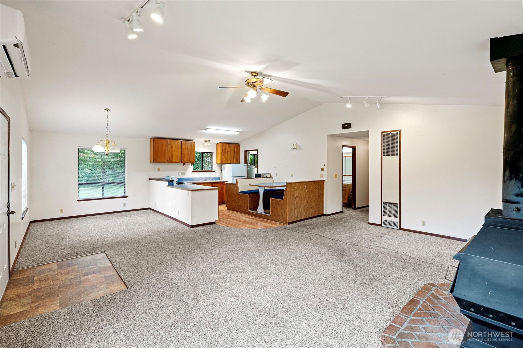 1376 Higher Ground Lane