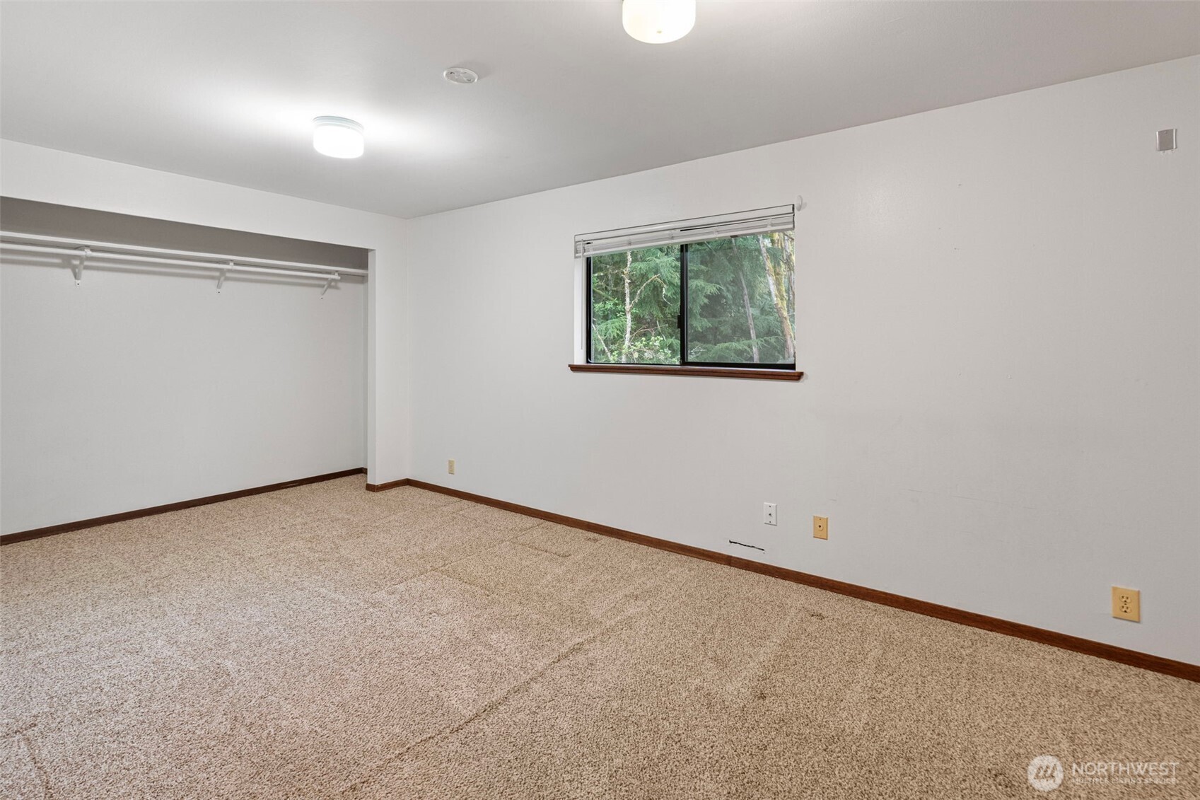 1376 Higher Ground Lane