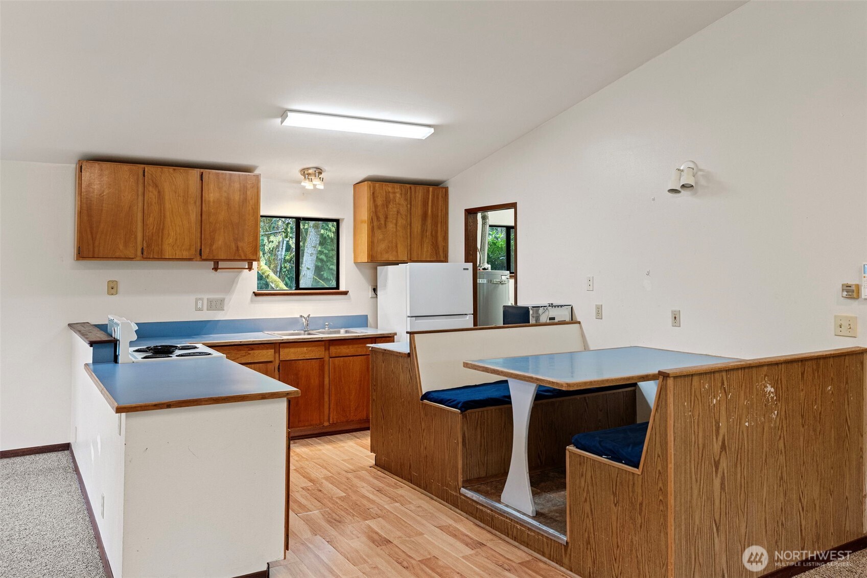 1376 Higher Ground Lane