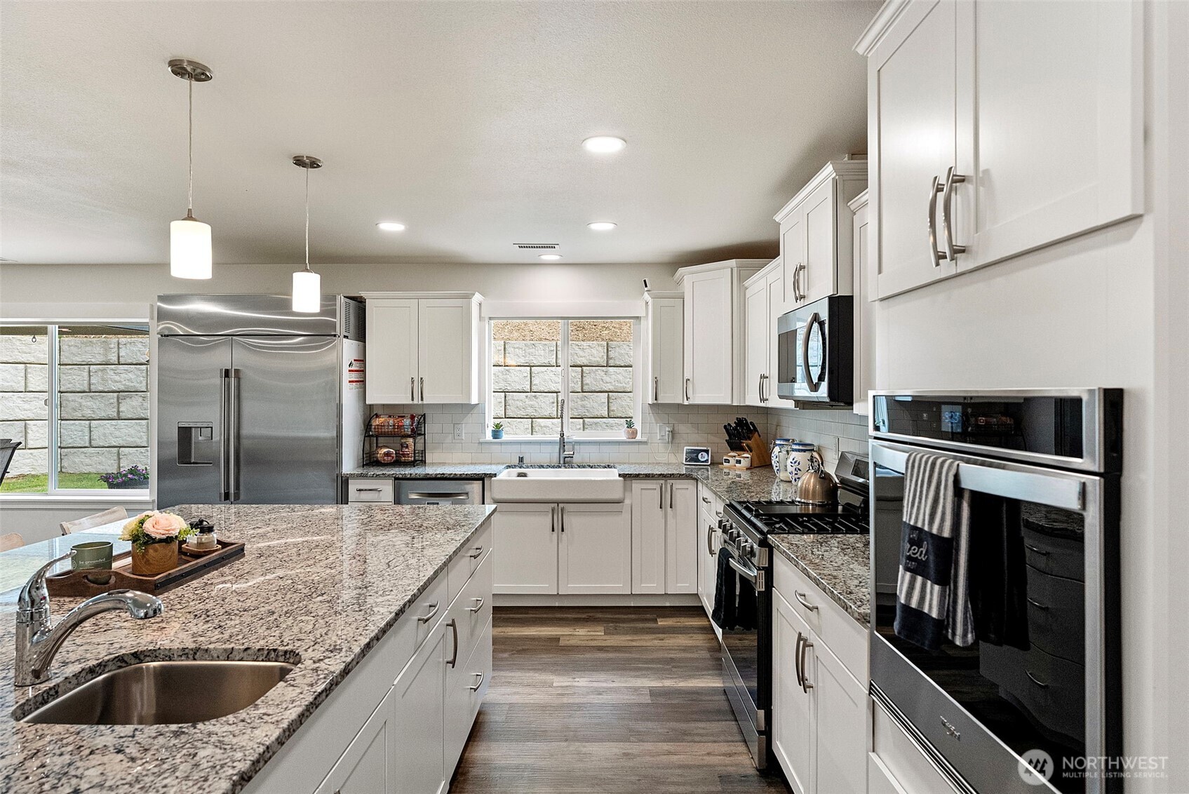 9611 W Belfair Valley Road