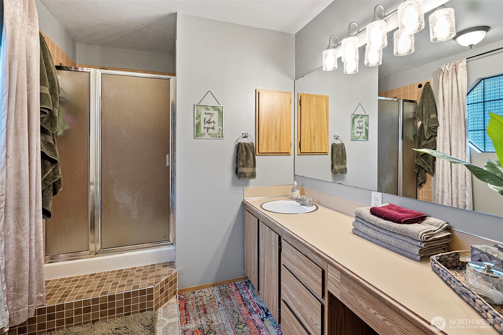 8220 Lariat Trail NW